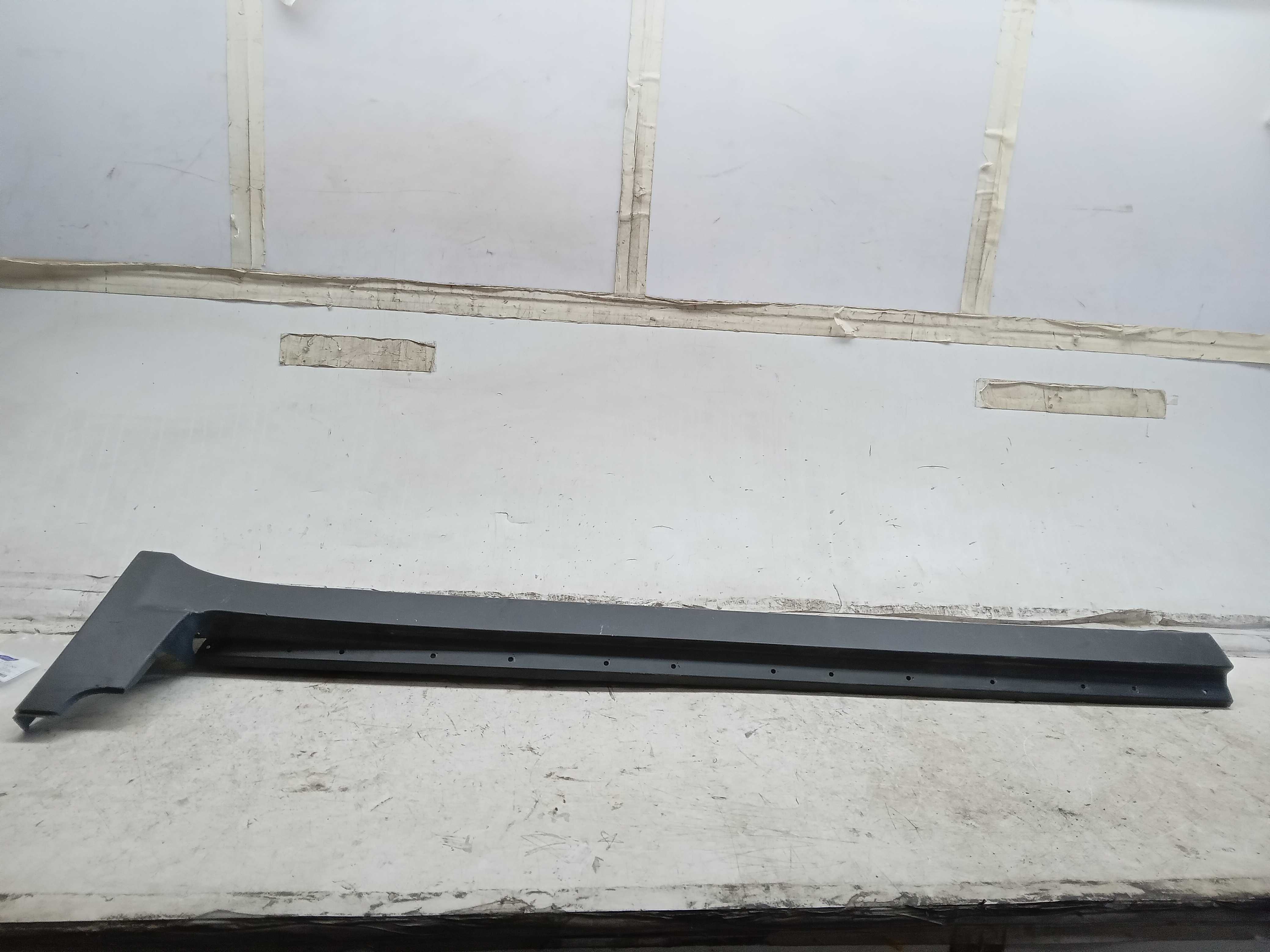 MOLDURA ACABAMENTO SPOILER LATERAL CAIXA AR GM TRACKER 2018