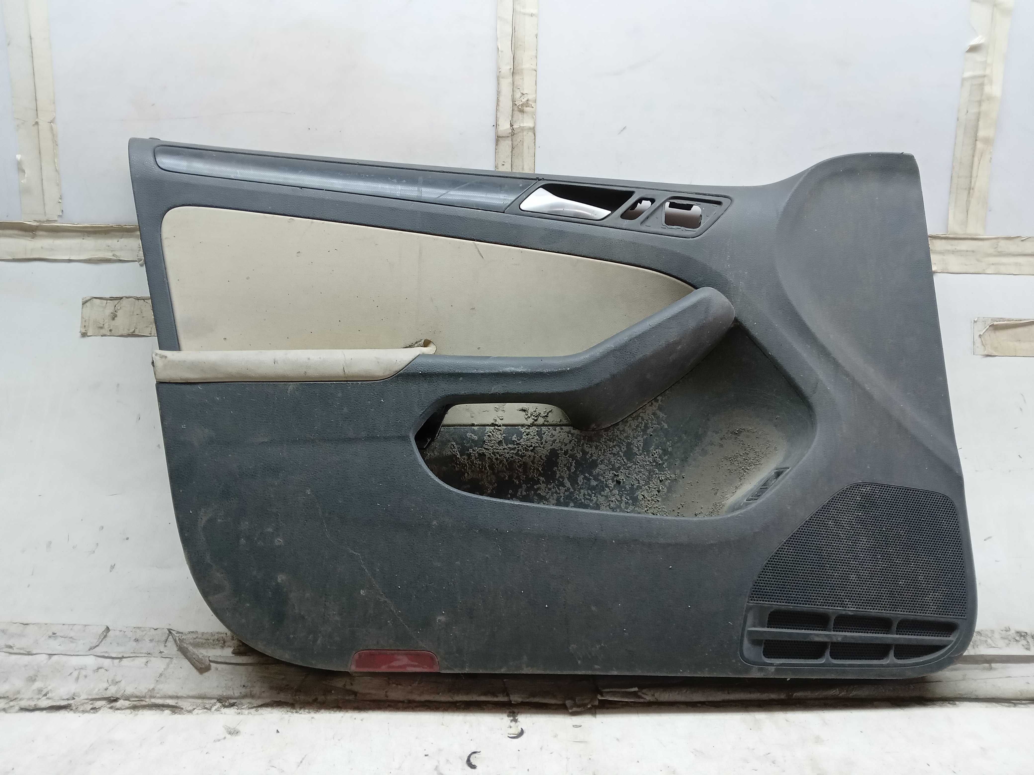 FORRO PORTA DIANTEIRO LE VW JETTA 2014 1
