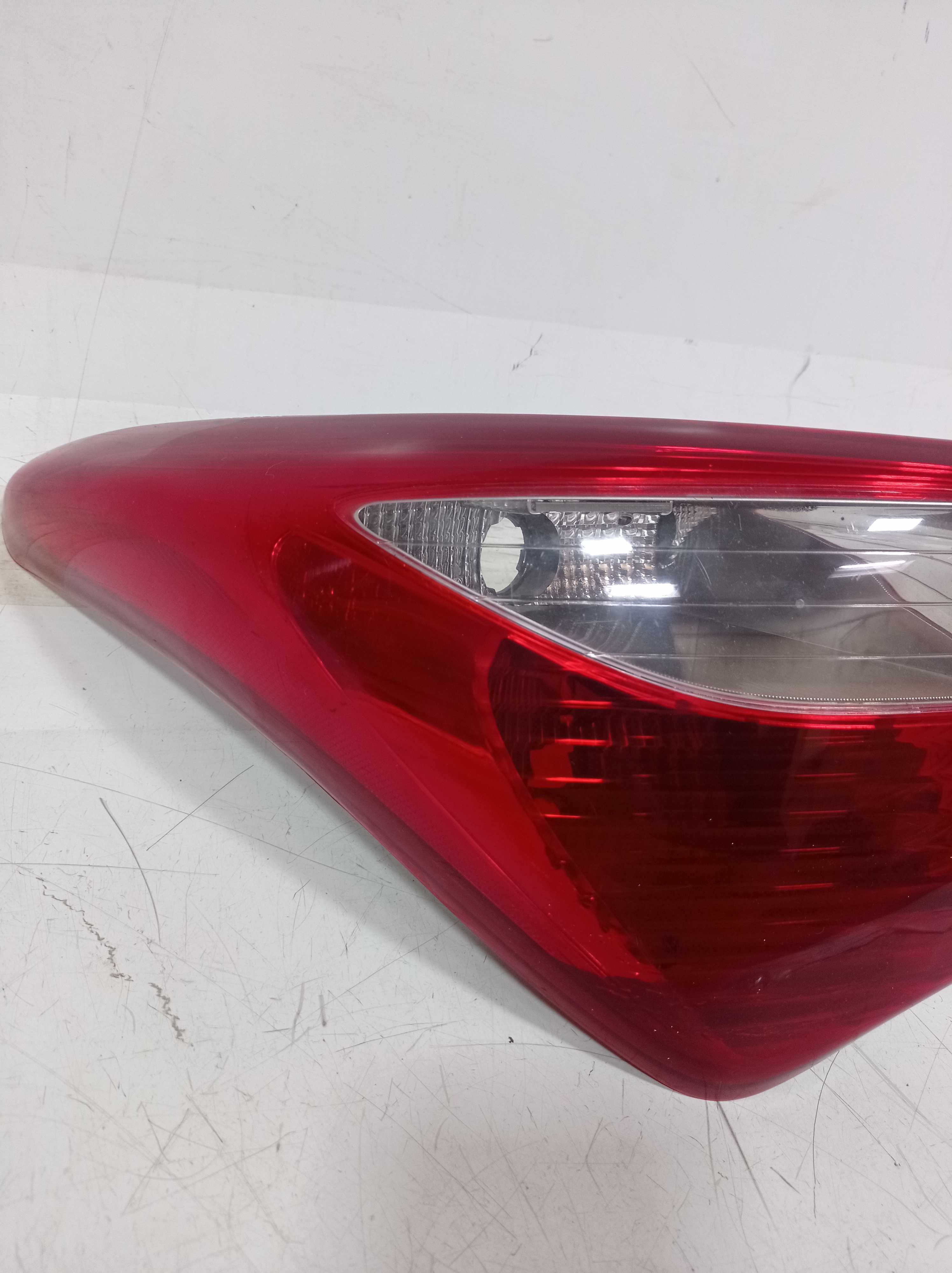 LANTERNA TRASEIRA ESQUERDA HYUNDAI HB20 HATCH 2013 2