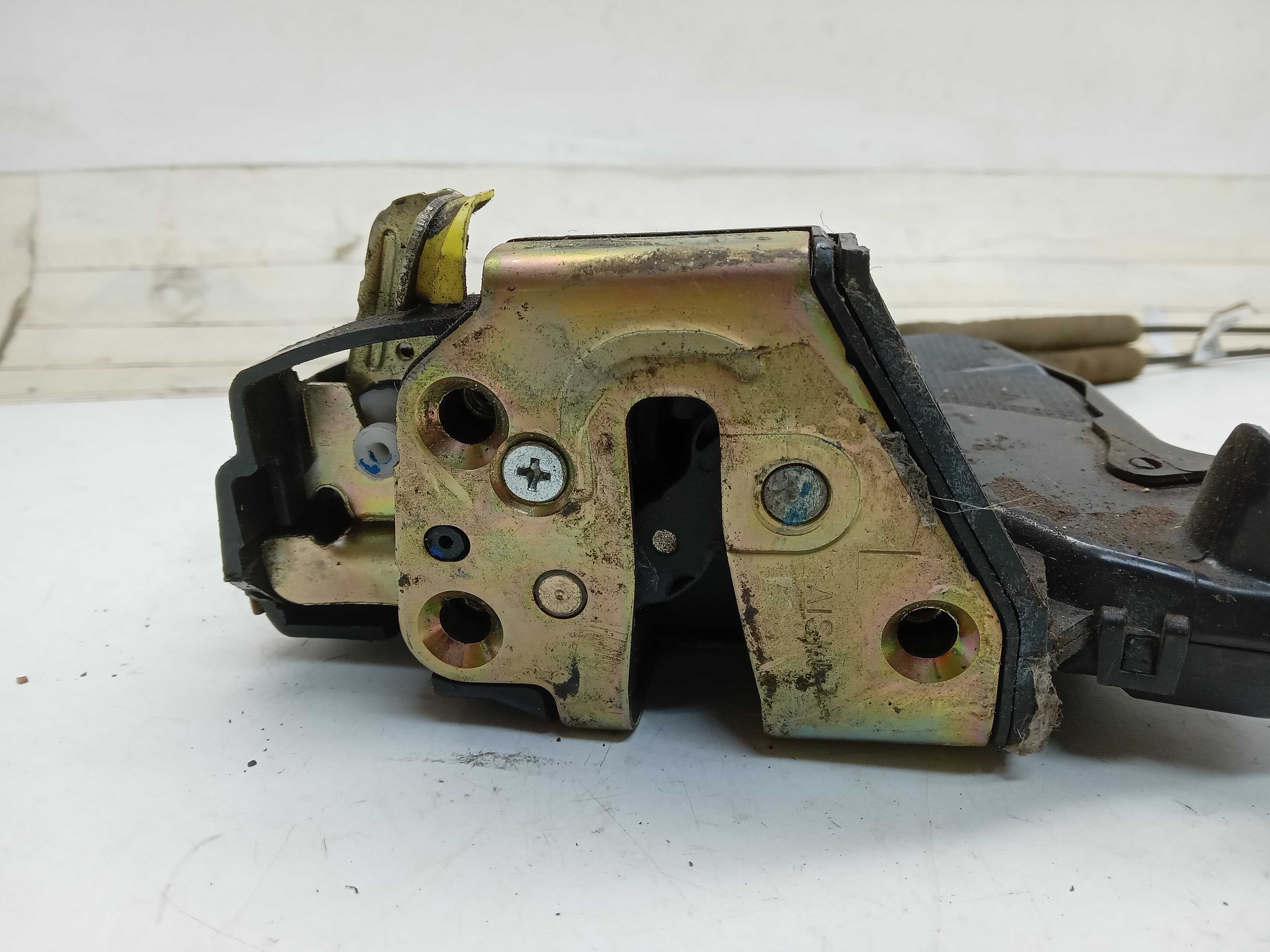FECHADURA PORTA DIANTEIRA LE TOYOTA COROLLA XEI 2005 2