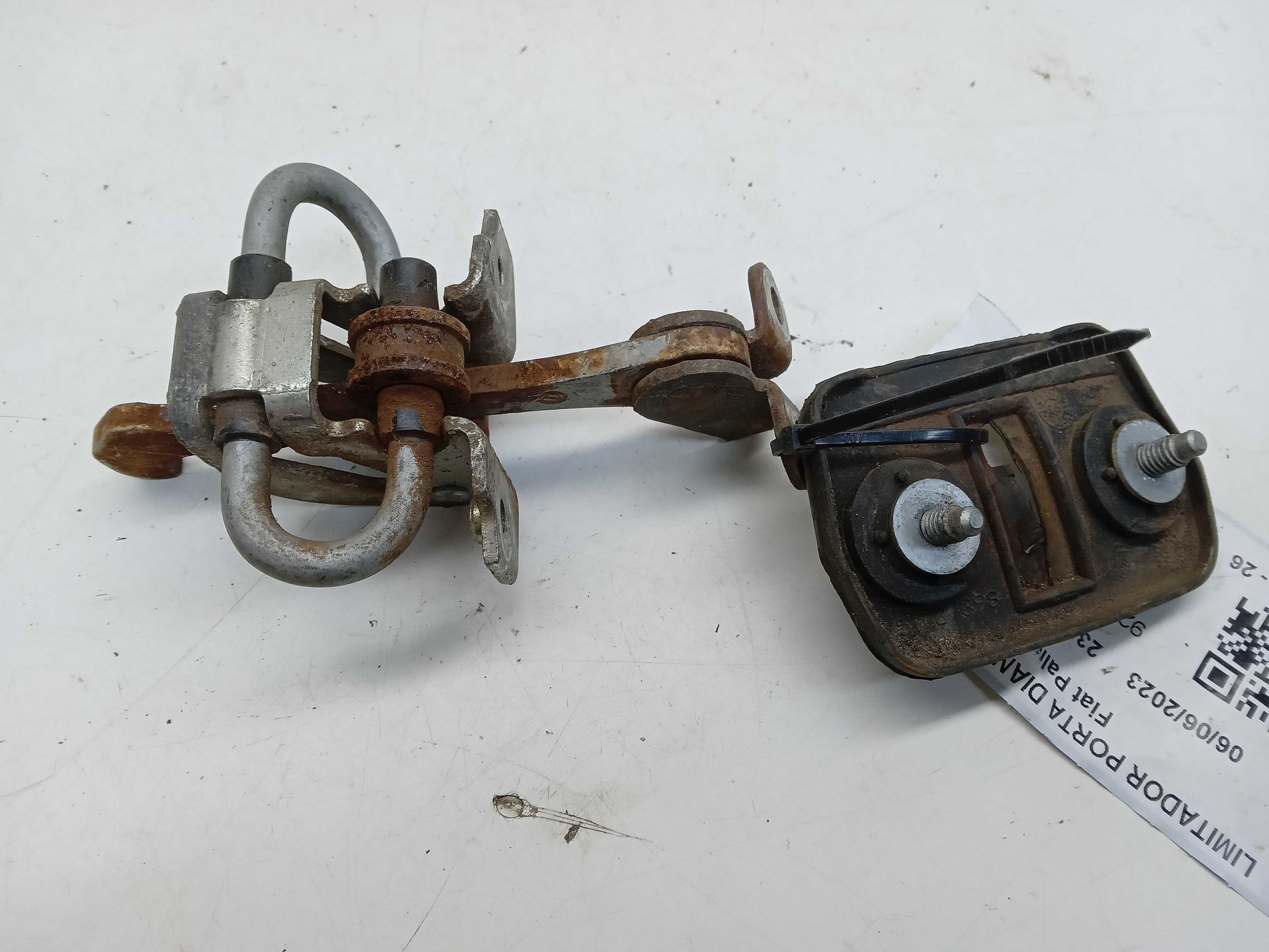 LIMITADOR PORTA DIANTEIRA LE Fiat Palio 2007 1