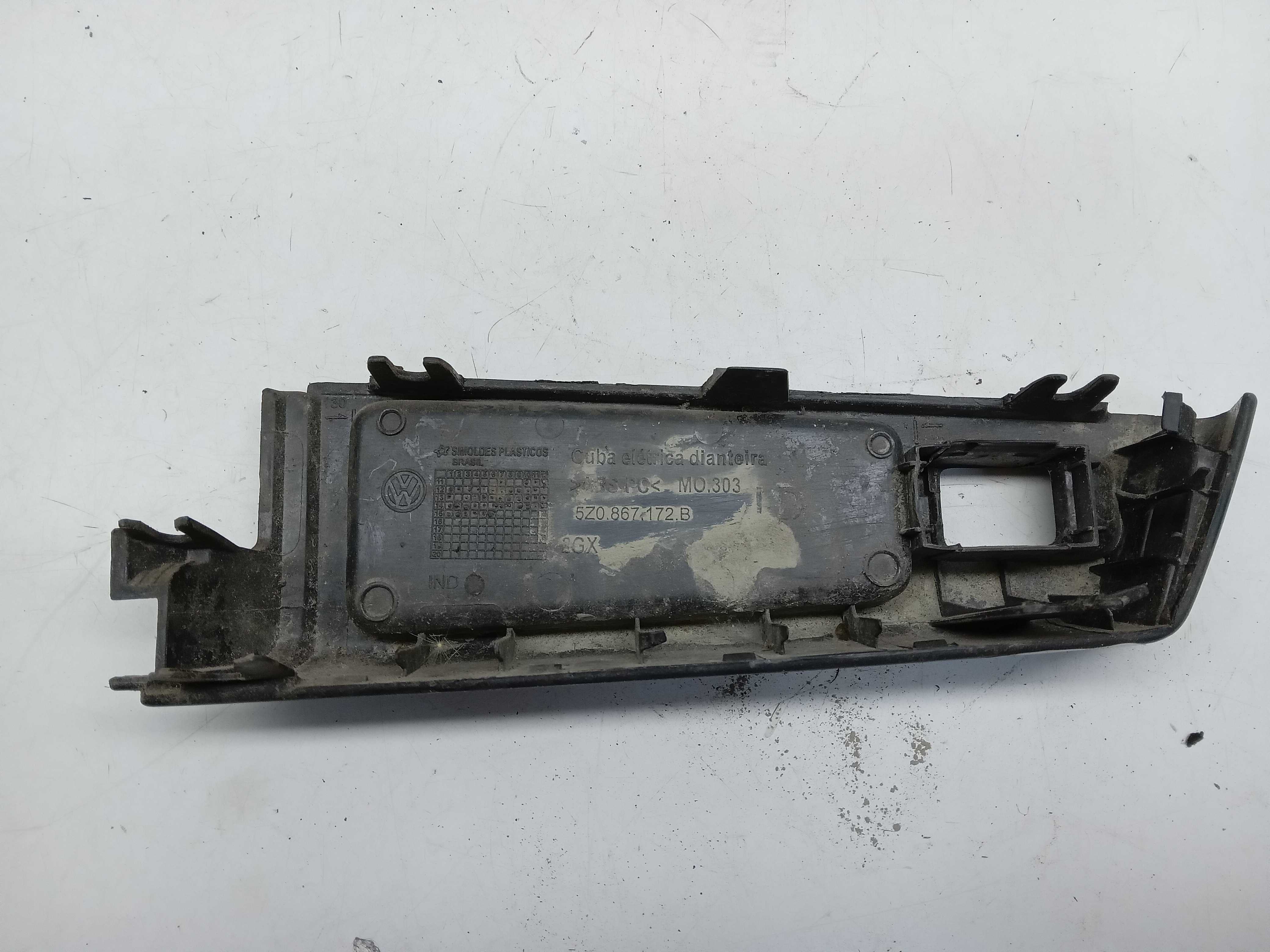 MOLDURA BOTAO VIDRO PORTA TRASEIRA LD VW FOX 2015 2