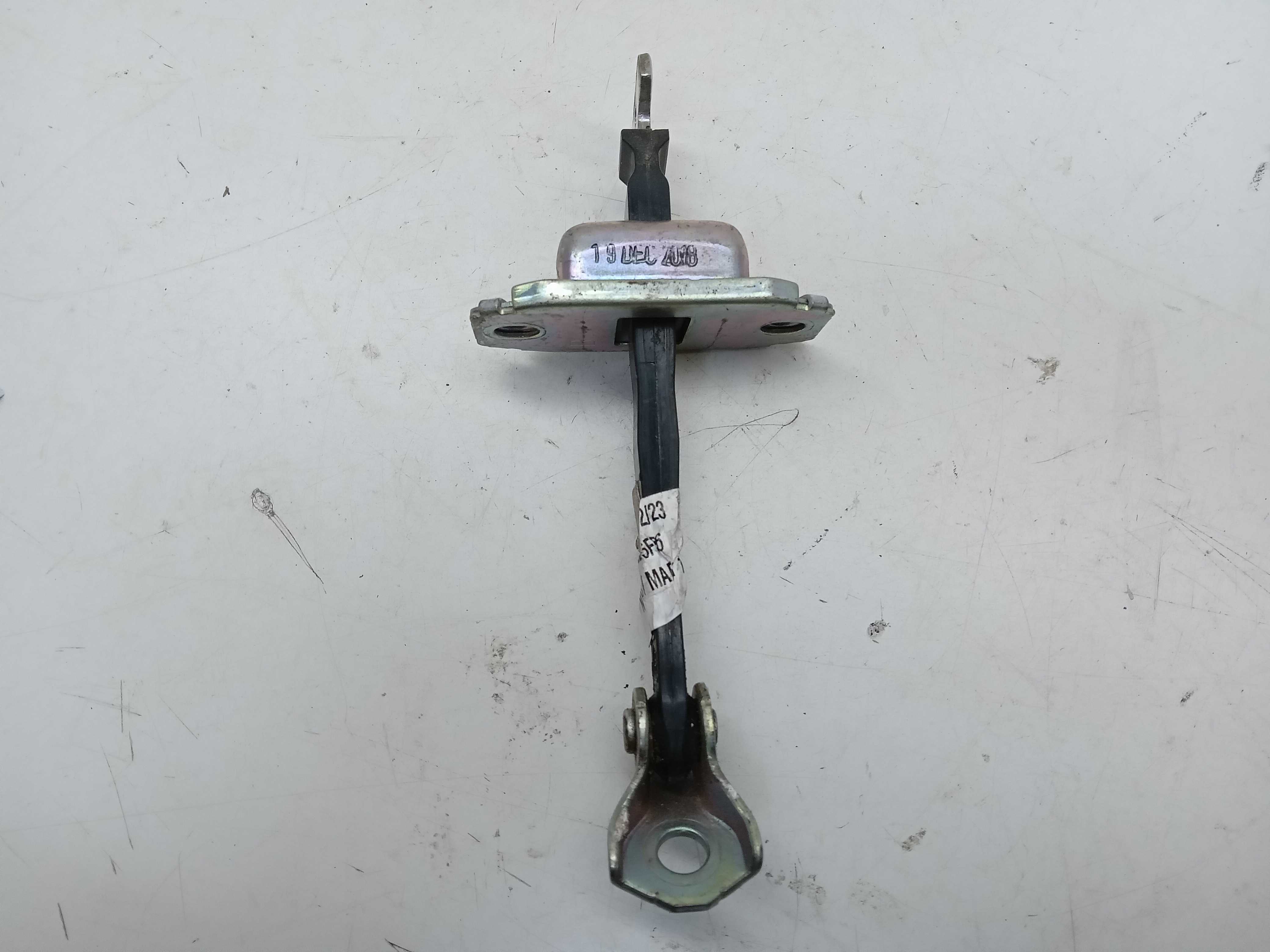 LIMITADOR PORTA TRASEIRA NISSAN MARCH 2019 1