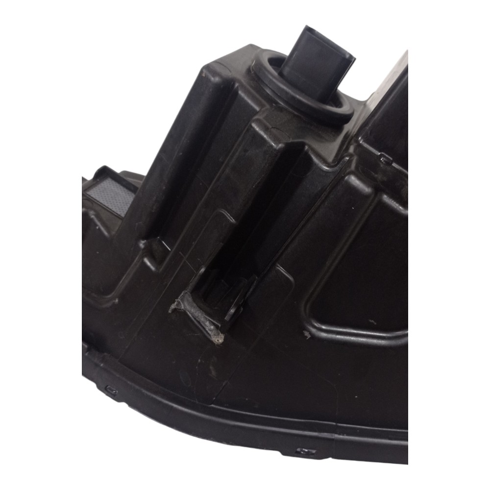 Farol Direito Gm Tracker 2021 A 2024 Com Led P Recuperar 6