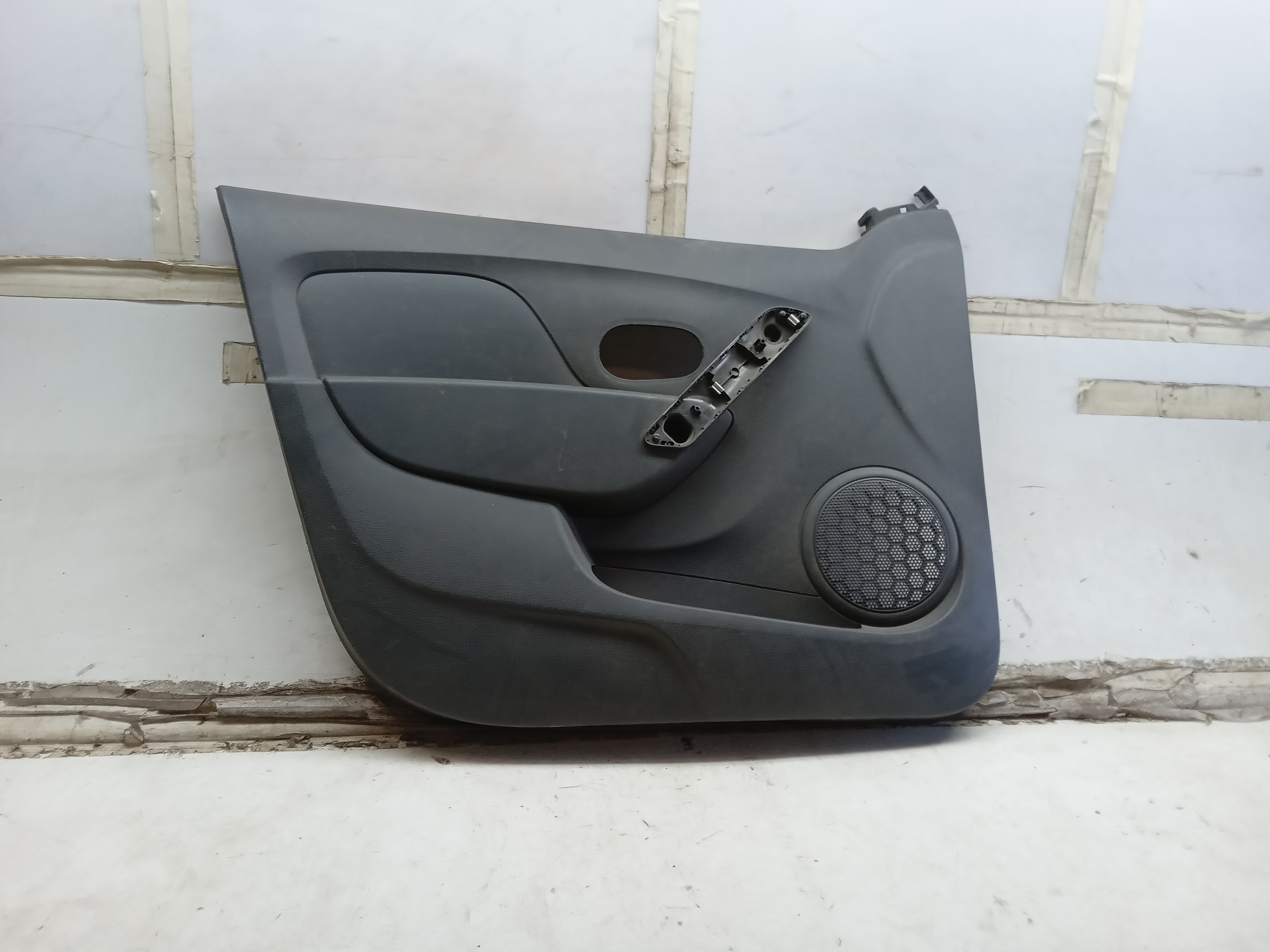 FORRO PORTA DIANTEIRO LE RENAULT SANDERO 2015 1