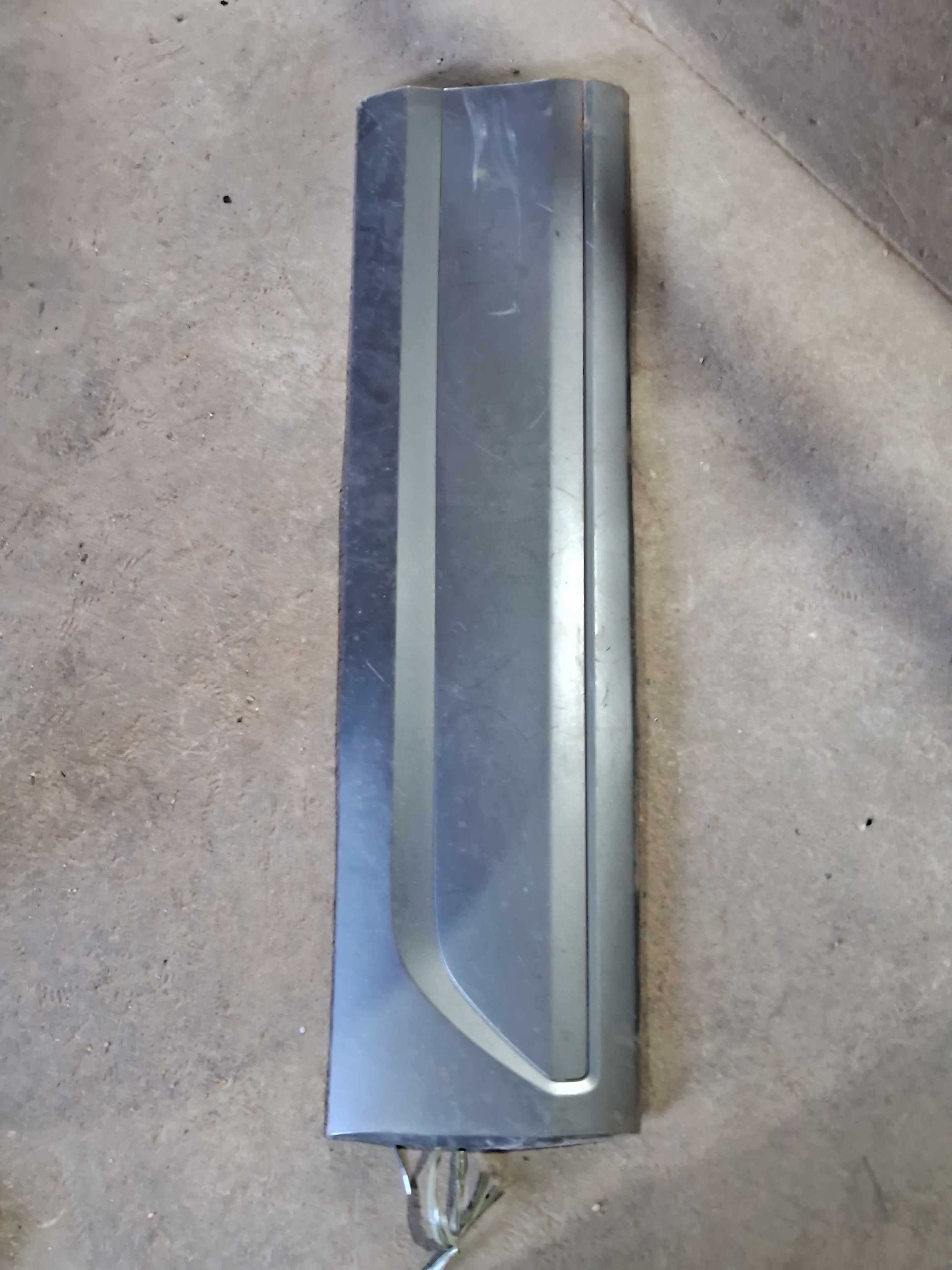 Moldura friso Porta Diant Esq Kia Mohave 2012 877232j000 1