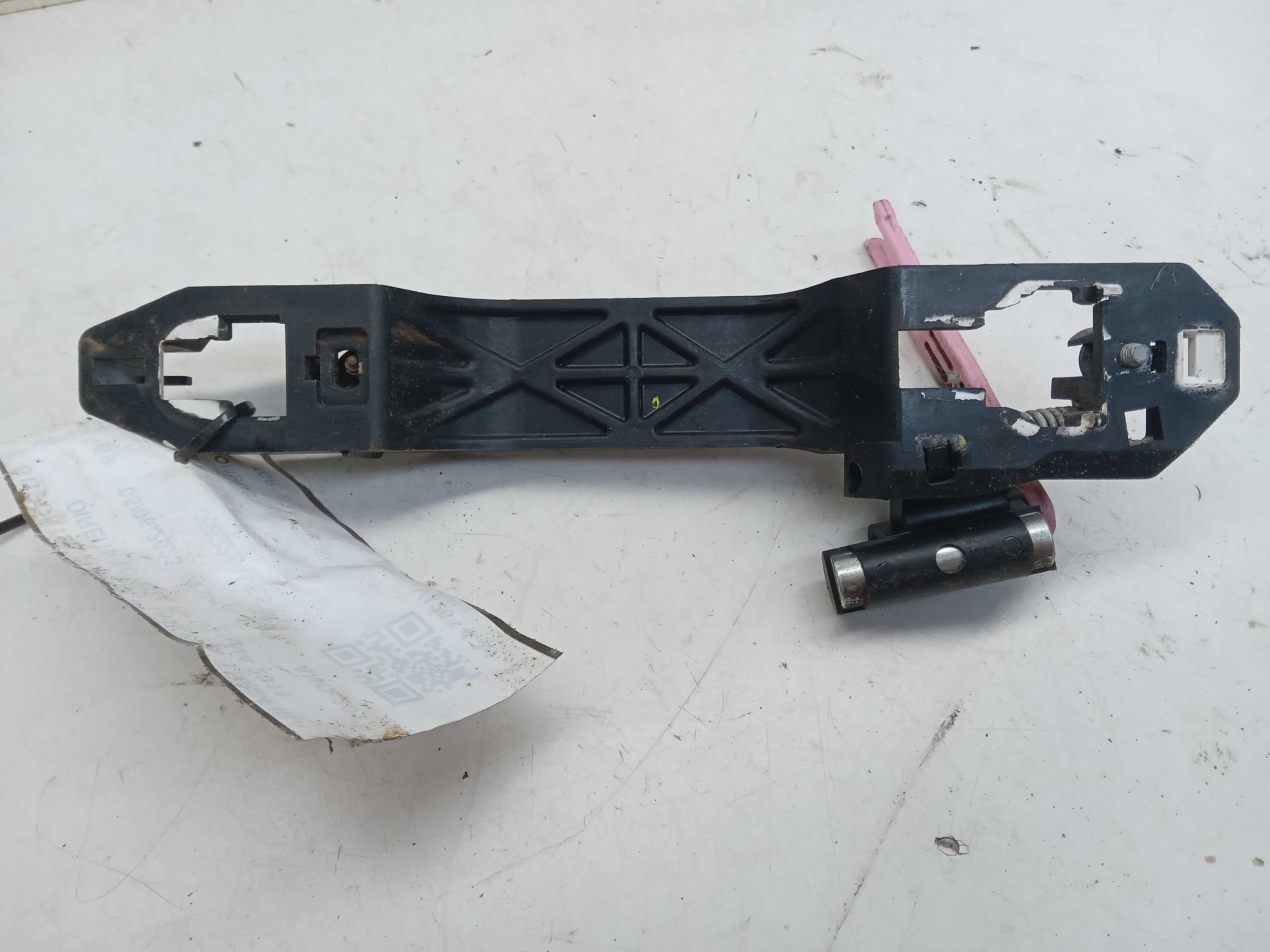 SUPORTE DA MAÇANETA PORTA TRASEIRA DIREITA TOYOTA HILUX SW4