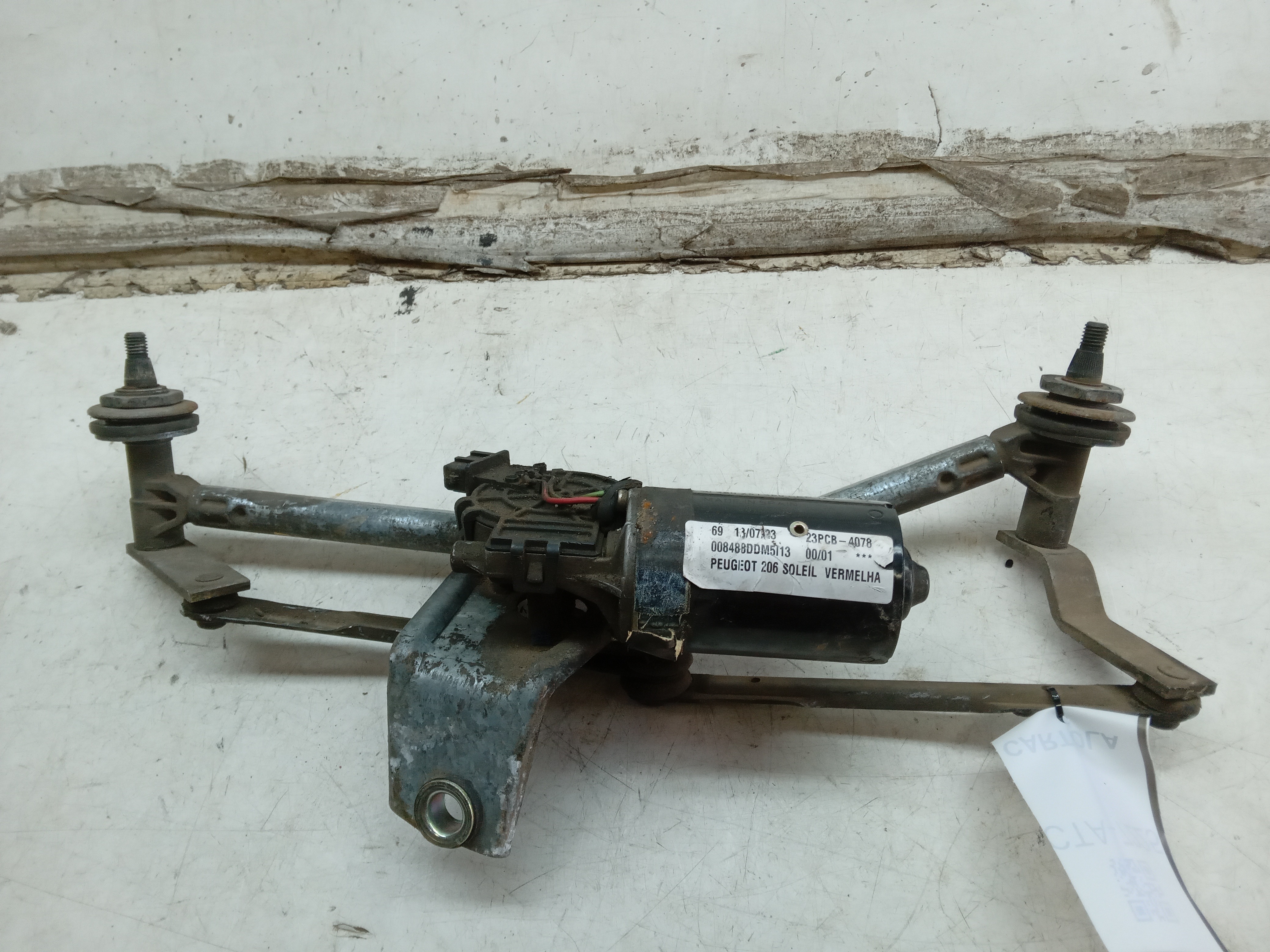 MAQUINA GALHADA LIMPADOR PARABRISA PEUGEOT 206 2001