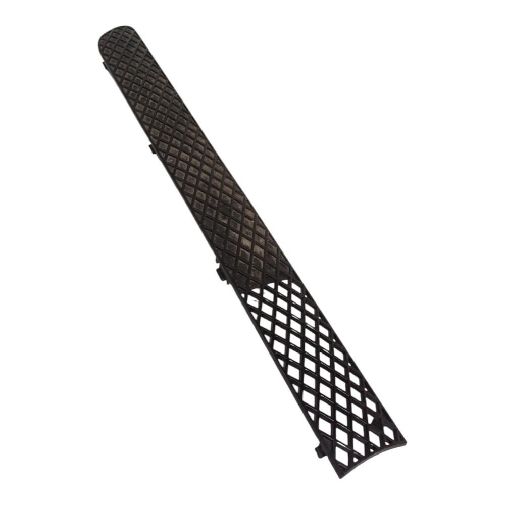 Friso Superior Direito Grade M Benz Axor 2540 2006  Preto
