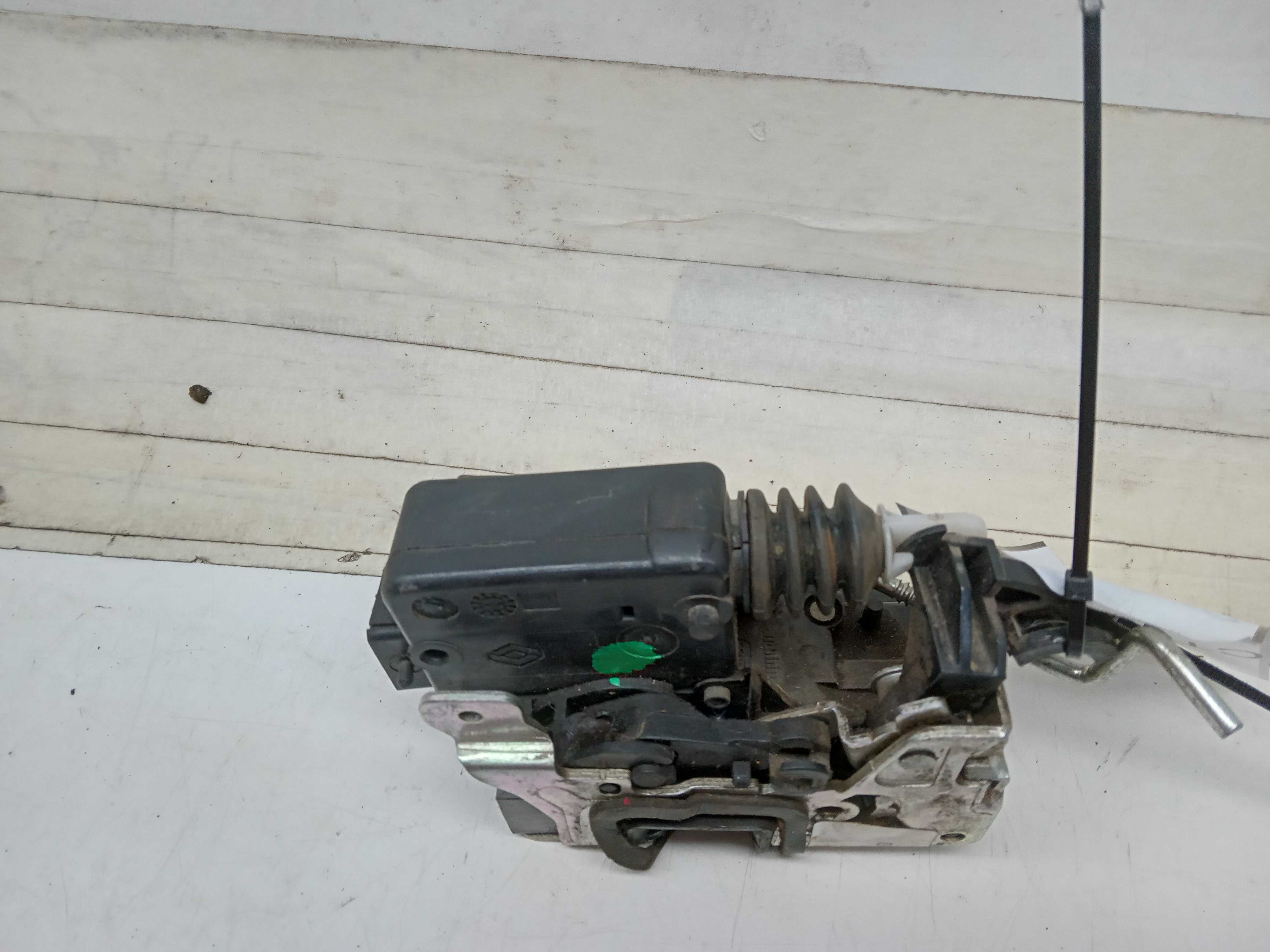 FECHADURA PORTA TRASEIRA LD RENAULT CLIO 2015 2