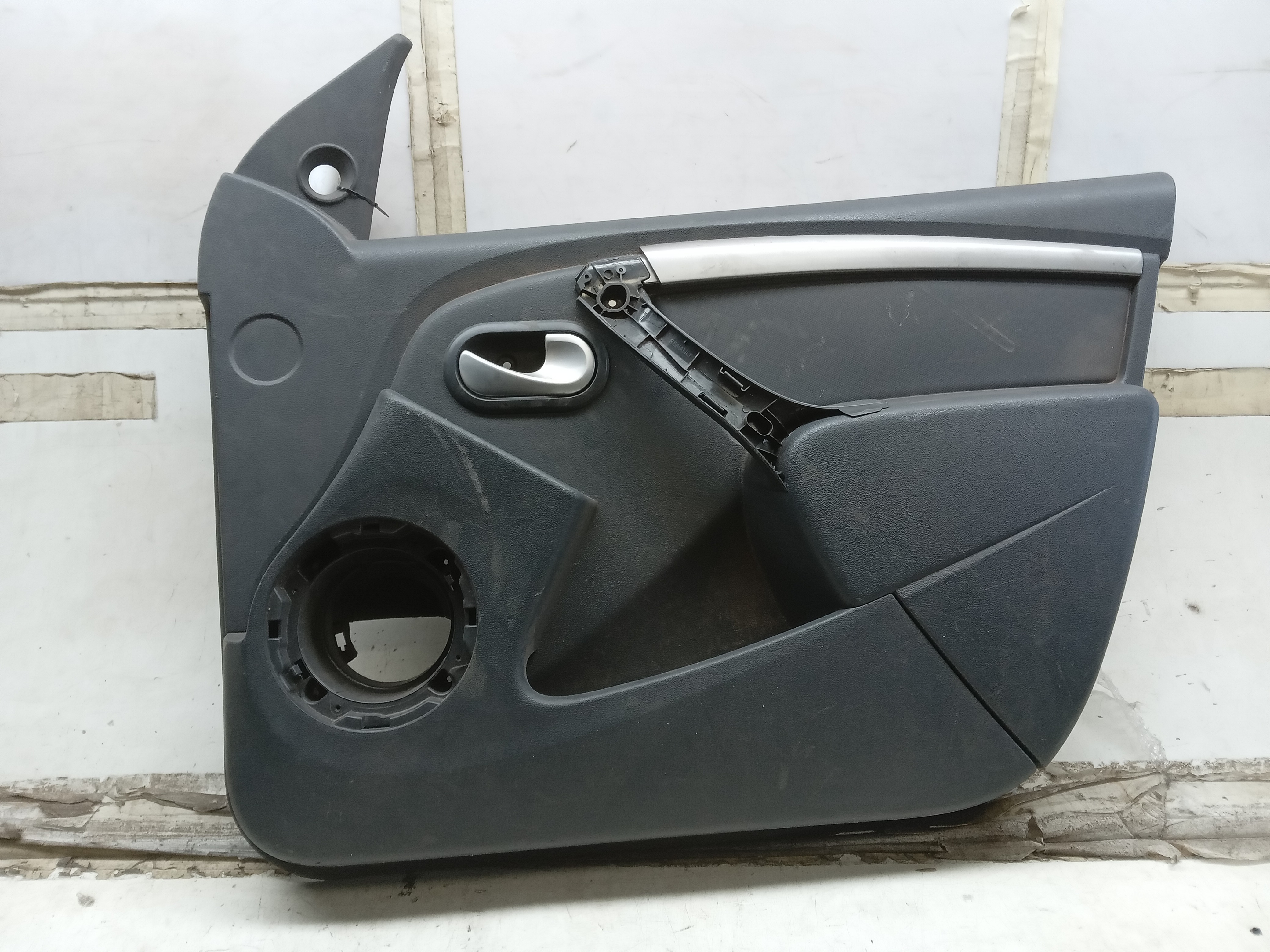 FORRO PORTA DIANTEIRO LD RENAULT DUSTER OROCH 2018 1