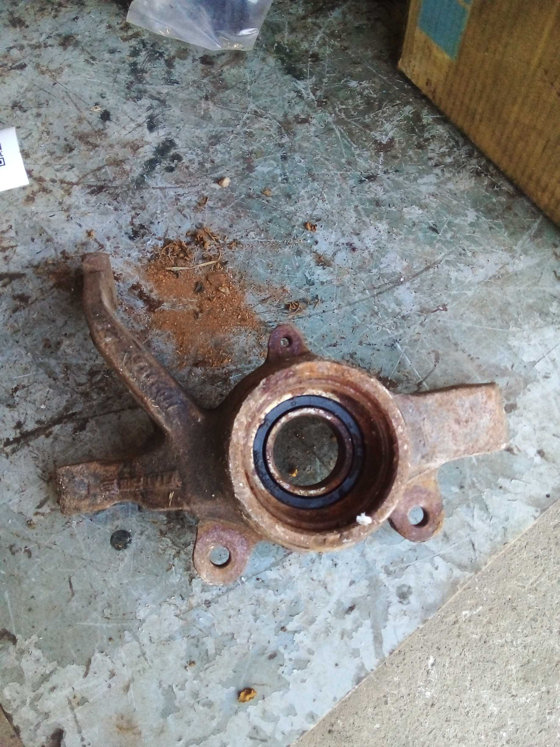 CUBO MONTANTE DIANTEIRO ESQUERDO FIAT UNO 2