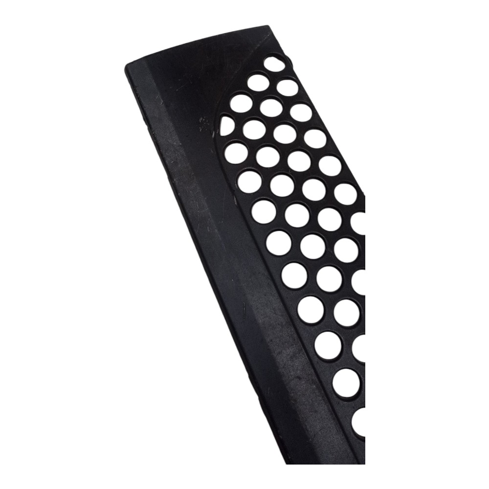 Moldura Grade Inferior Direita Mb New Actros 2020 A 2022  Preto Direito 3