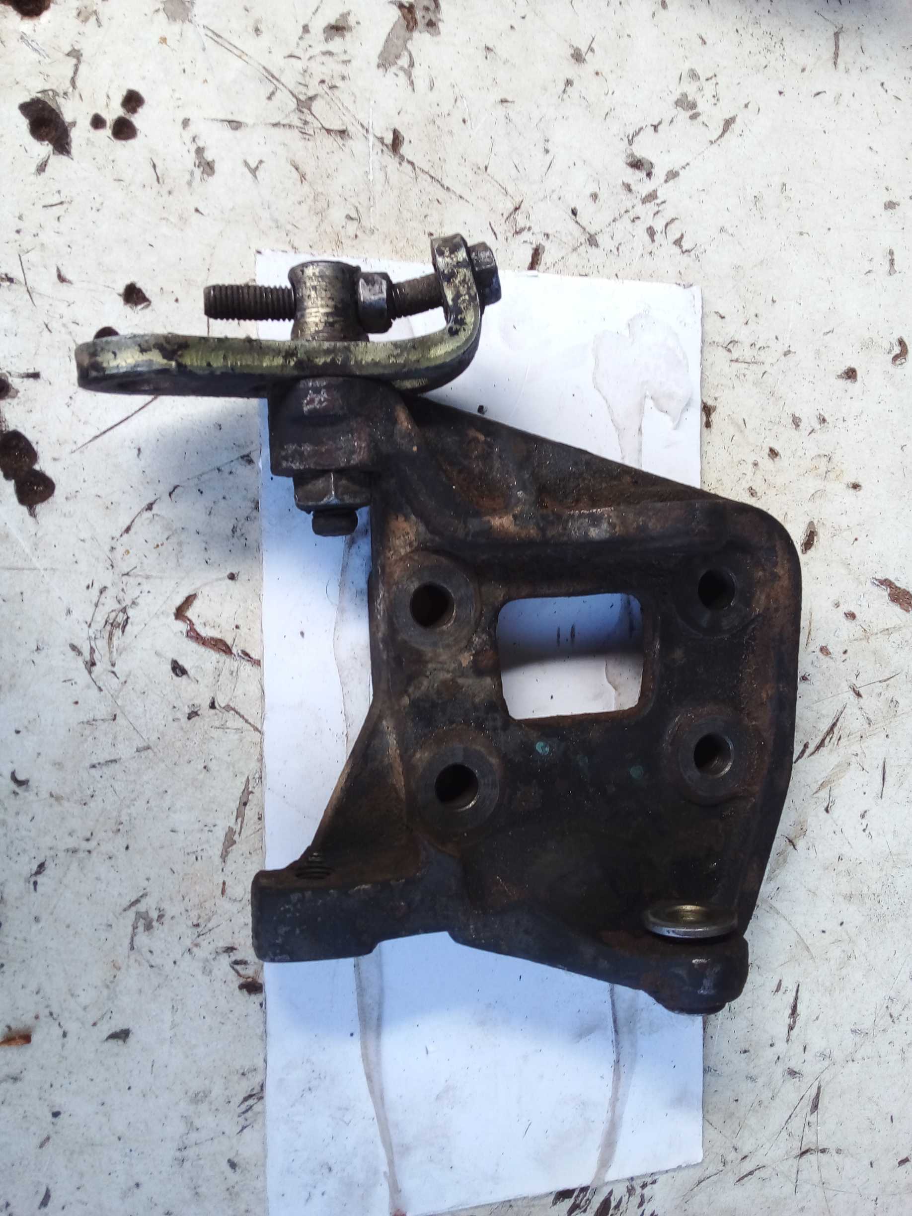 SUPORTE ALTERNADOR PALIO 1.6  16 VÁLVULAS 2001