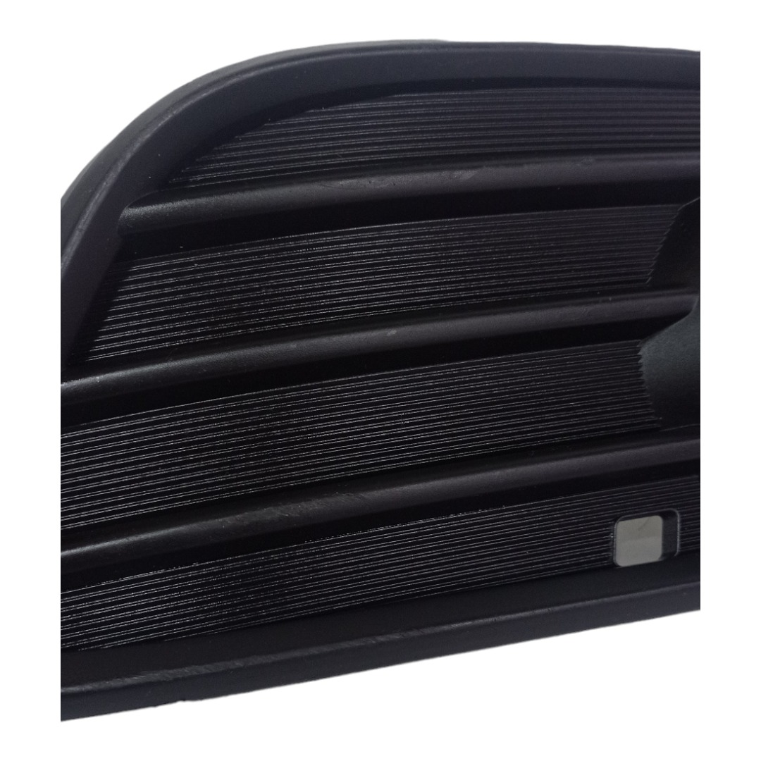Grade Moldura Farol Milha Direito Hrv 2019 A 2021 2