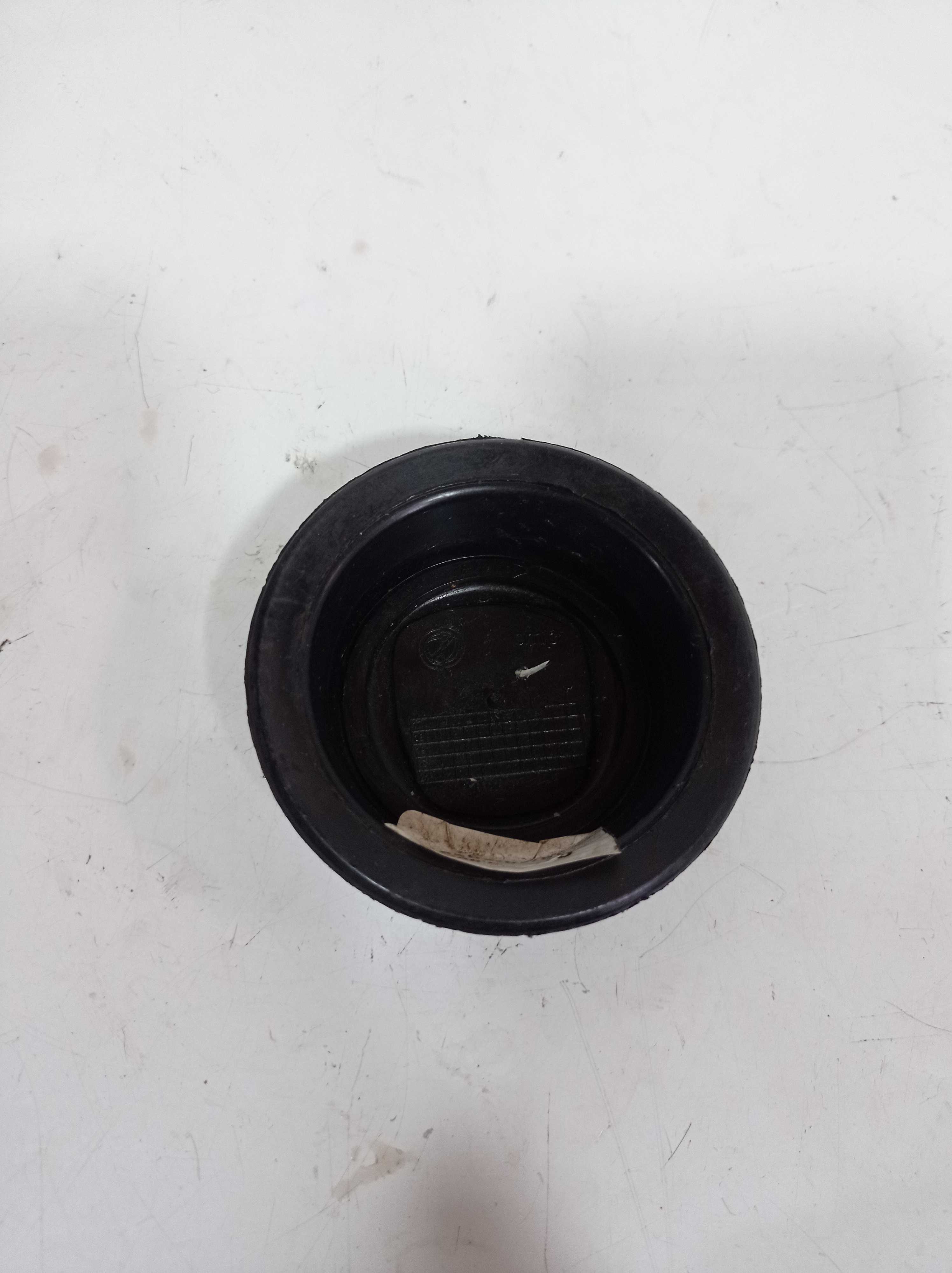 CALOTA CENTRAL RODA FIAT FIORINO 2014 A 2021 2