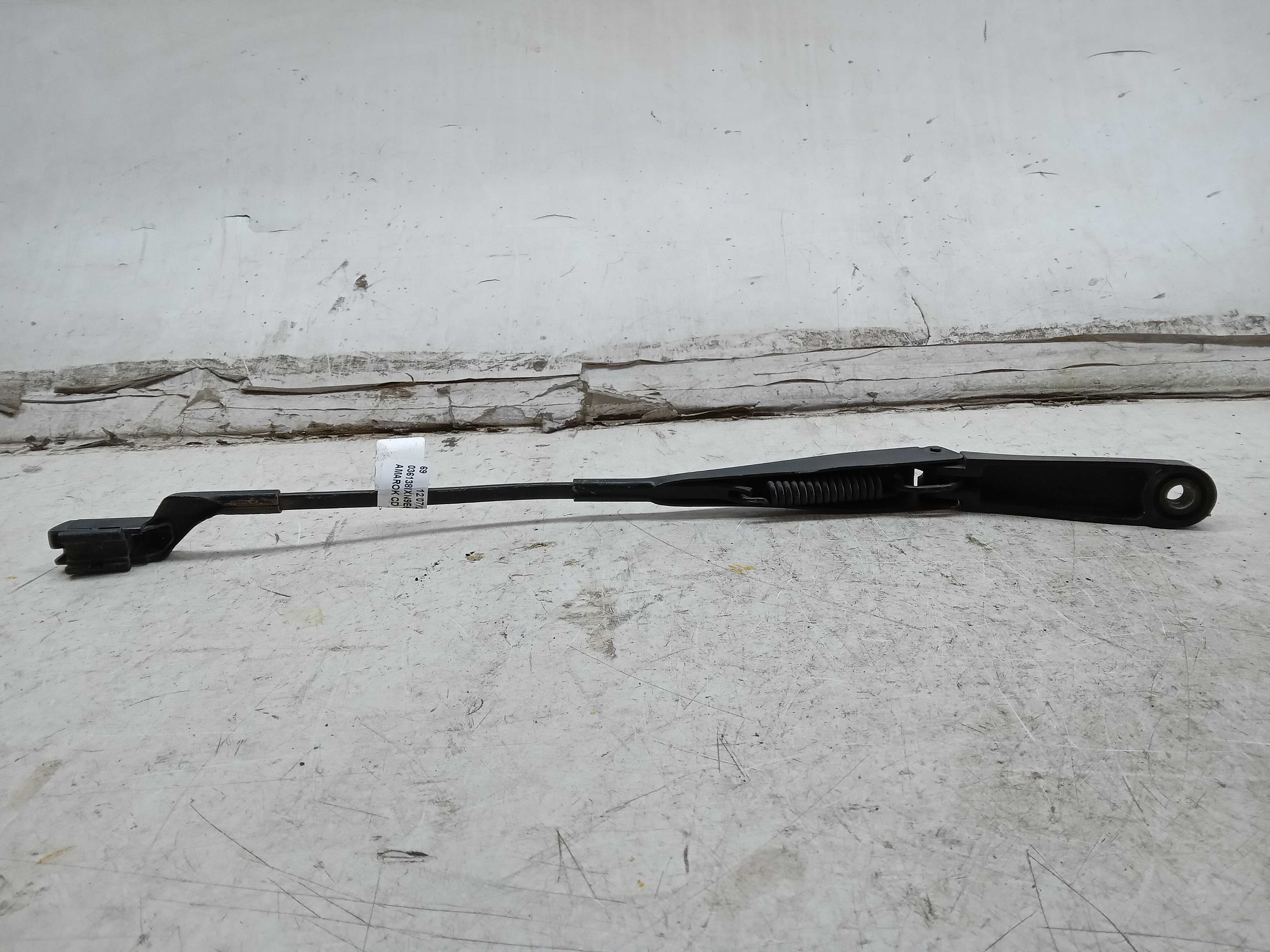 HASTES BRAÇO LIMPADOR PARABRISA LD VW AMAROK 2016 1