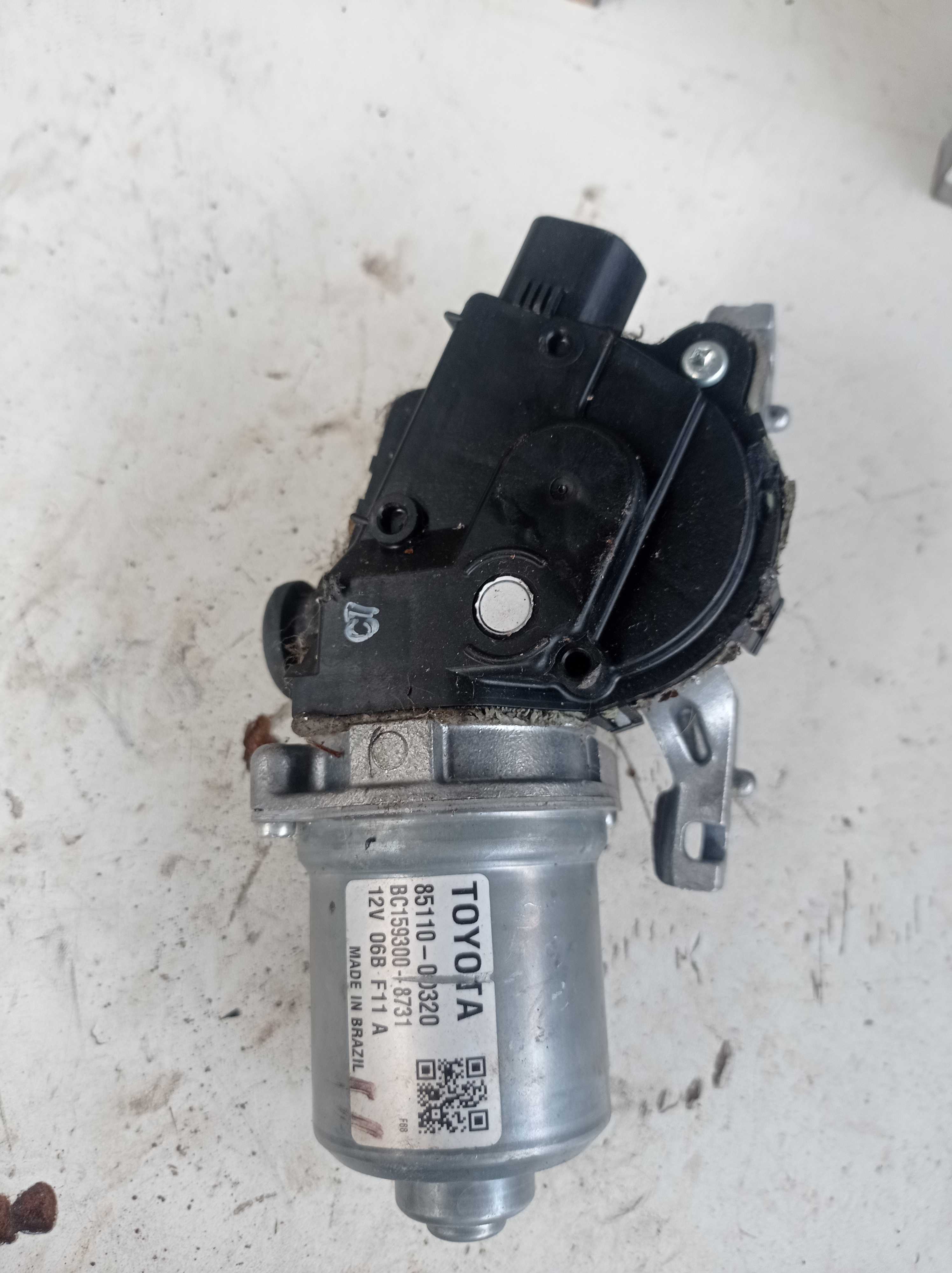 Motor limpador parabrisa Yaris 2018 85110 0d320