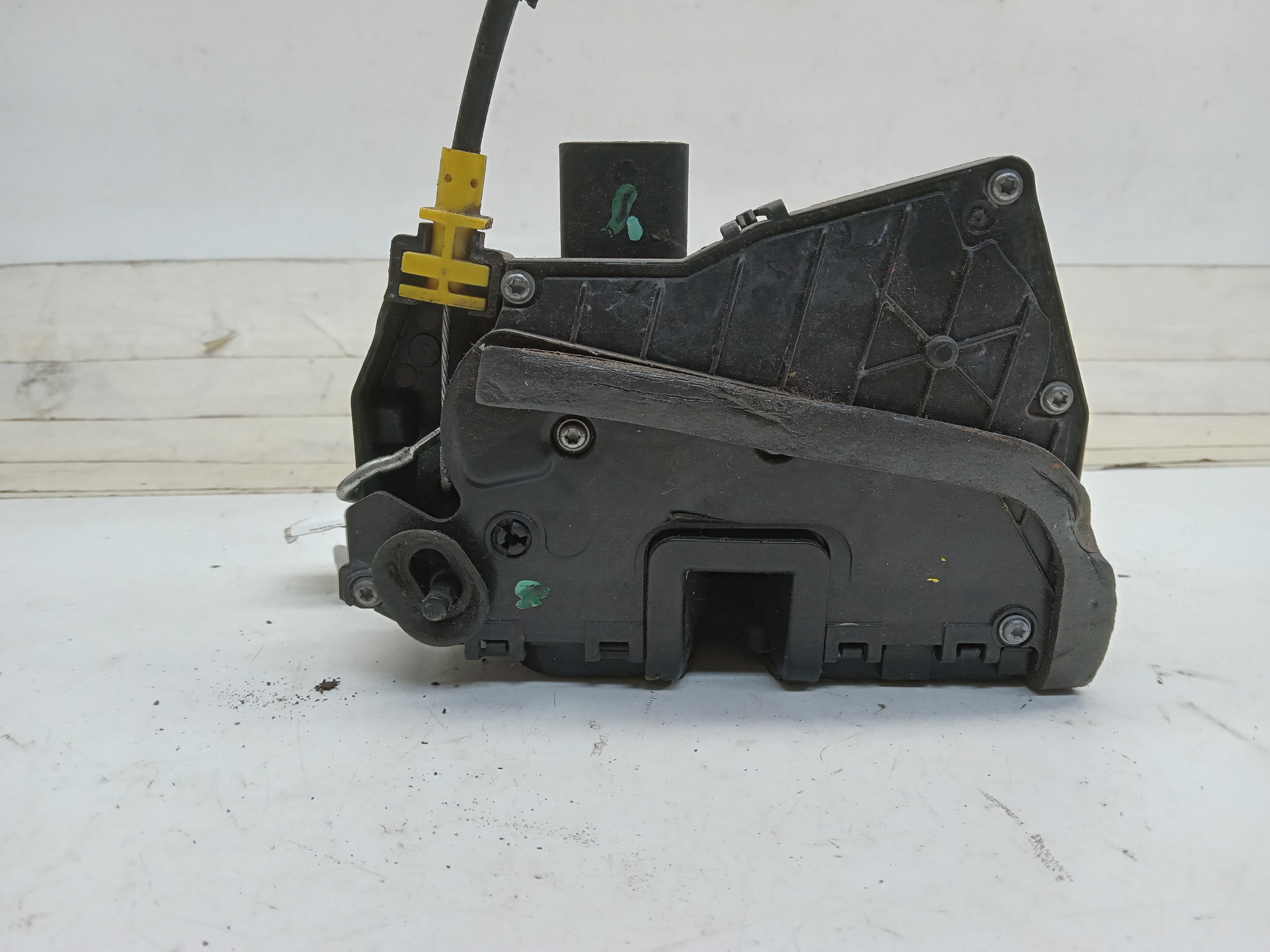 FECHADURA PORTA TRASEIRA LD CHEVROLET ONIX 2016 2