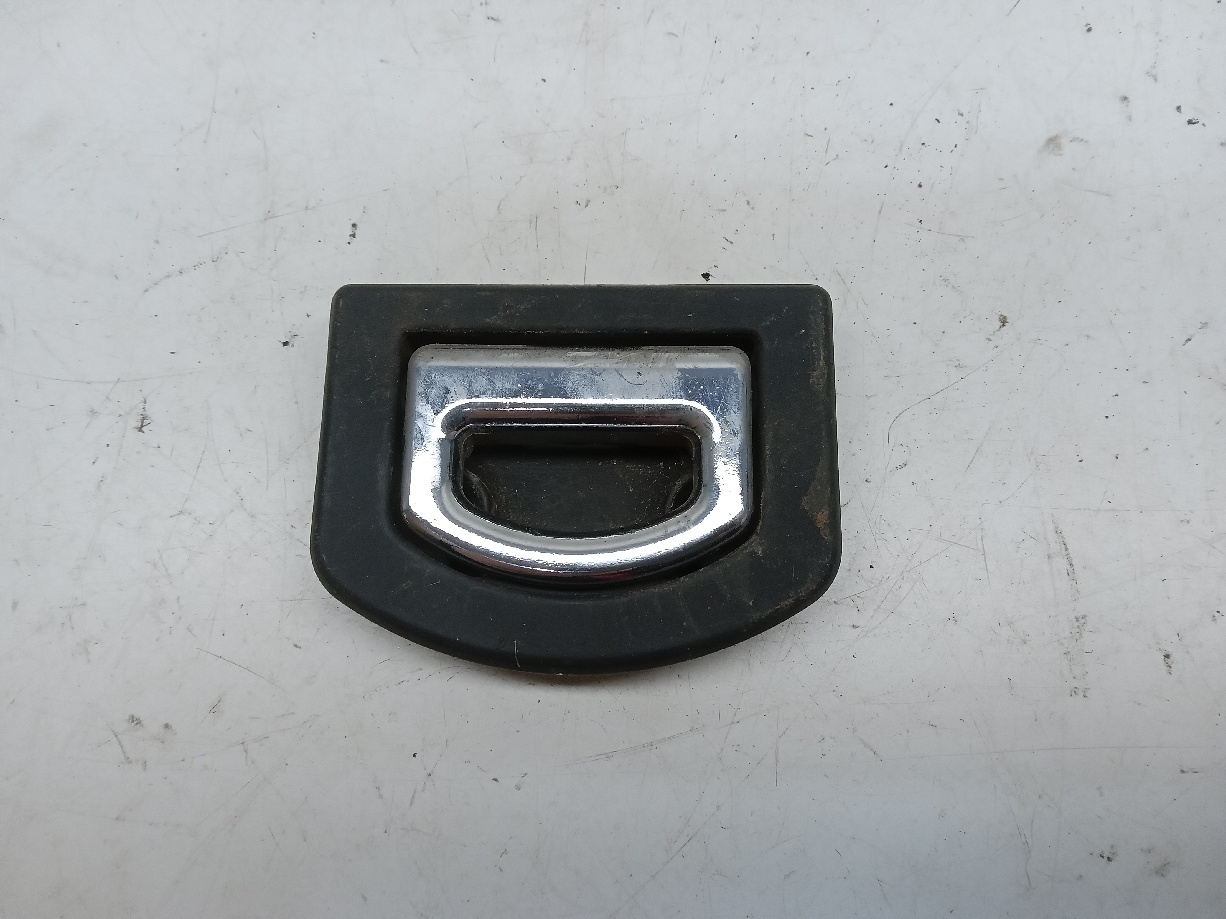 GANCHO ALÇA PORTA MALAS AUDI A3