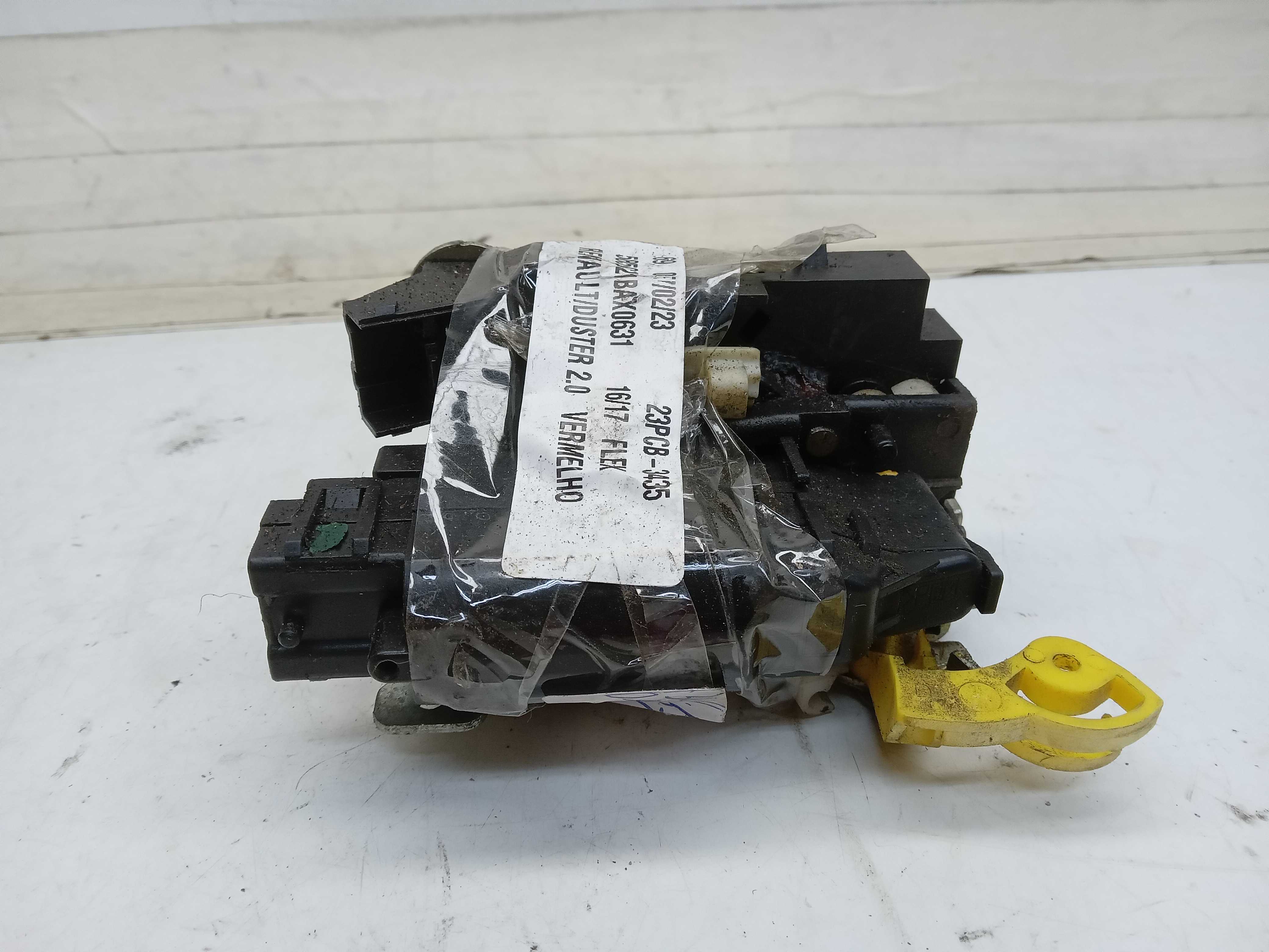 FECHADURA PORTA TRASEIRA LD RENAULT DUSTER 2017