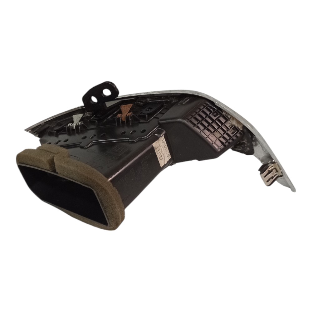 Difusor De Ar Central Esquerdo Gm Equinox 2019 5