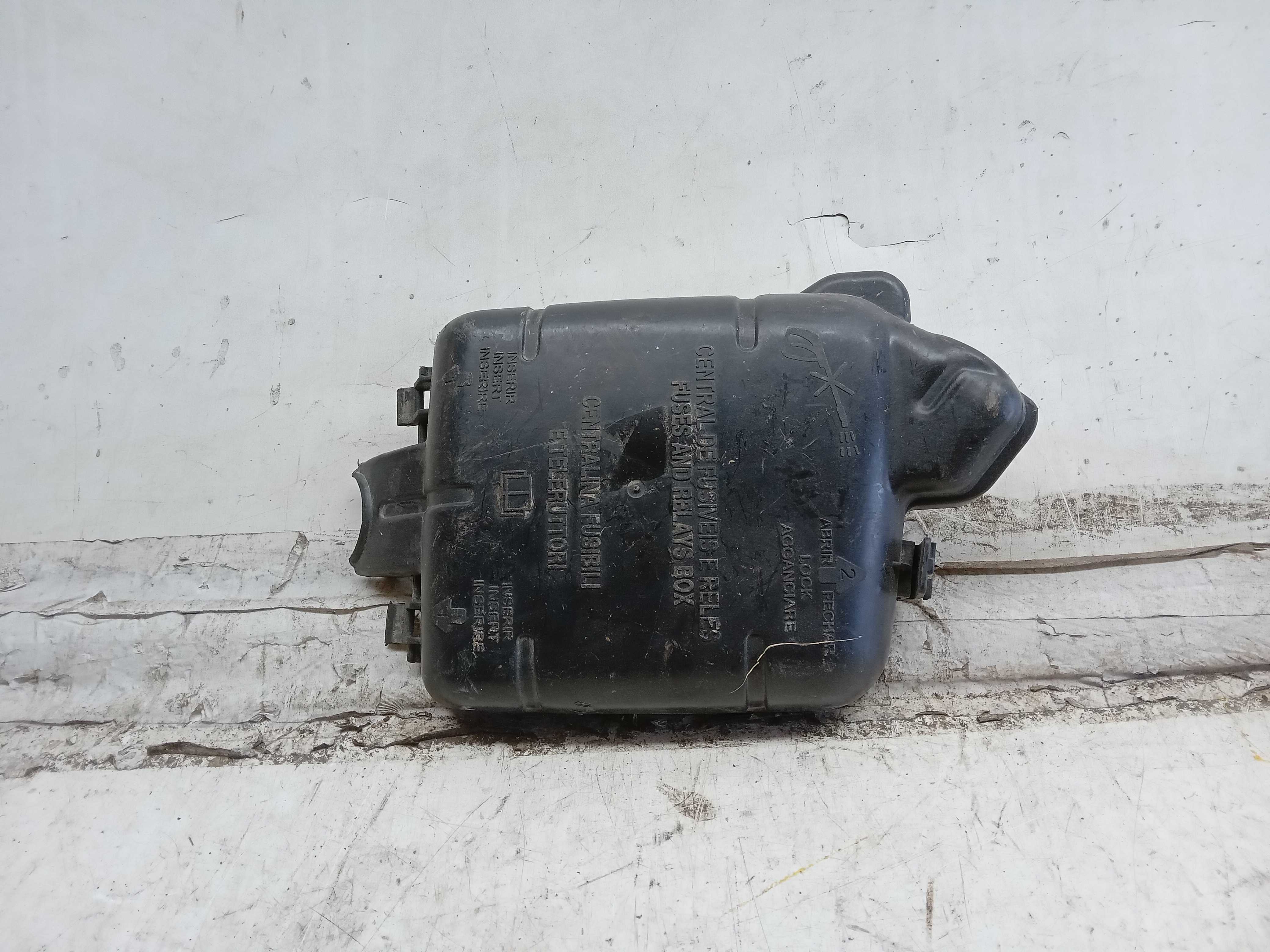 Tampa caixa fusiveis fiat argo palio 2013 a 2019 1