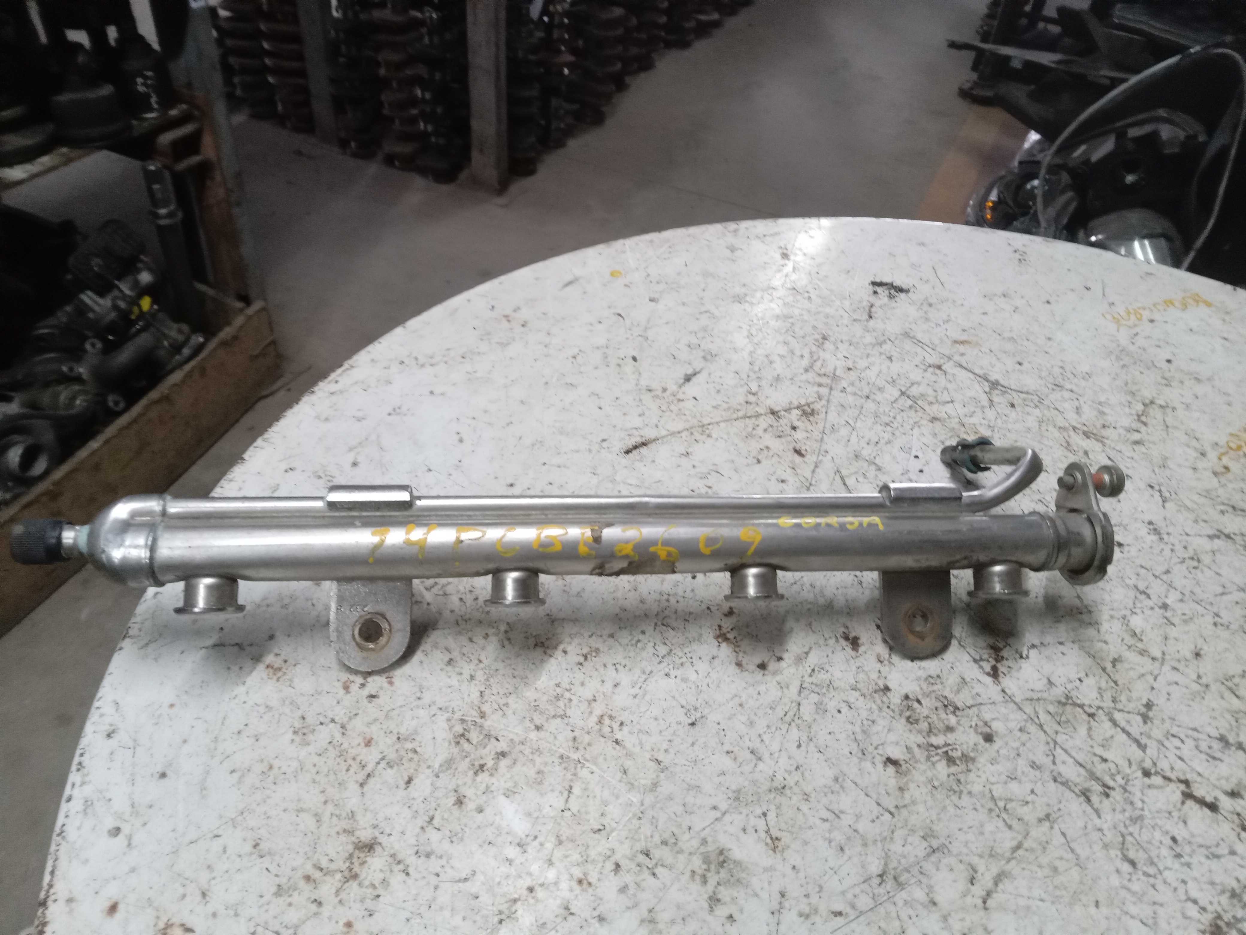 FLAUTA BICO INJEÇÃO GM CORSA 10 8V 2