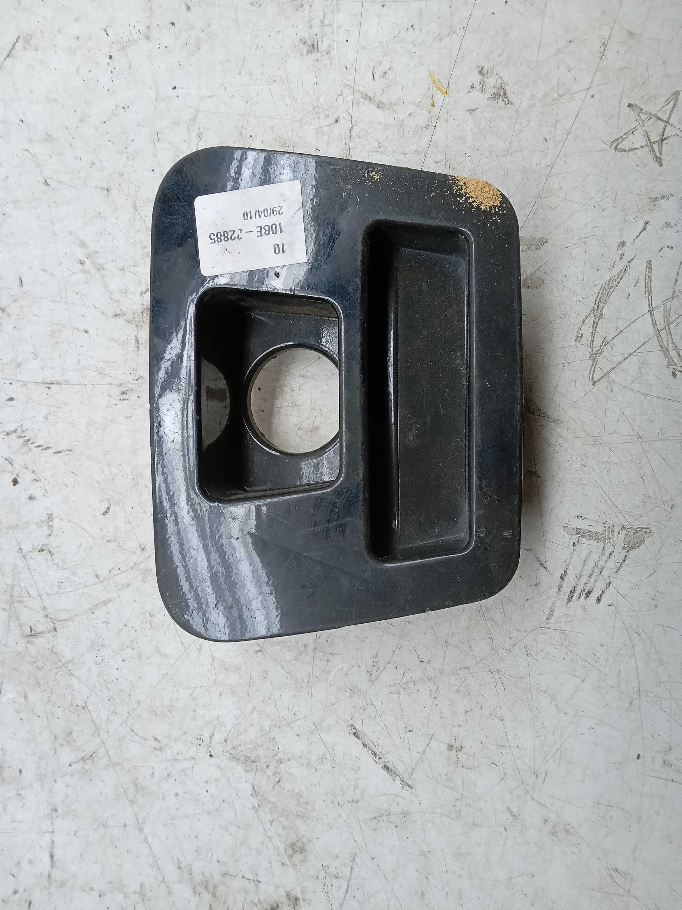 Moldura maçaneta porta malas gm astra zafira 2004 a 2011