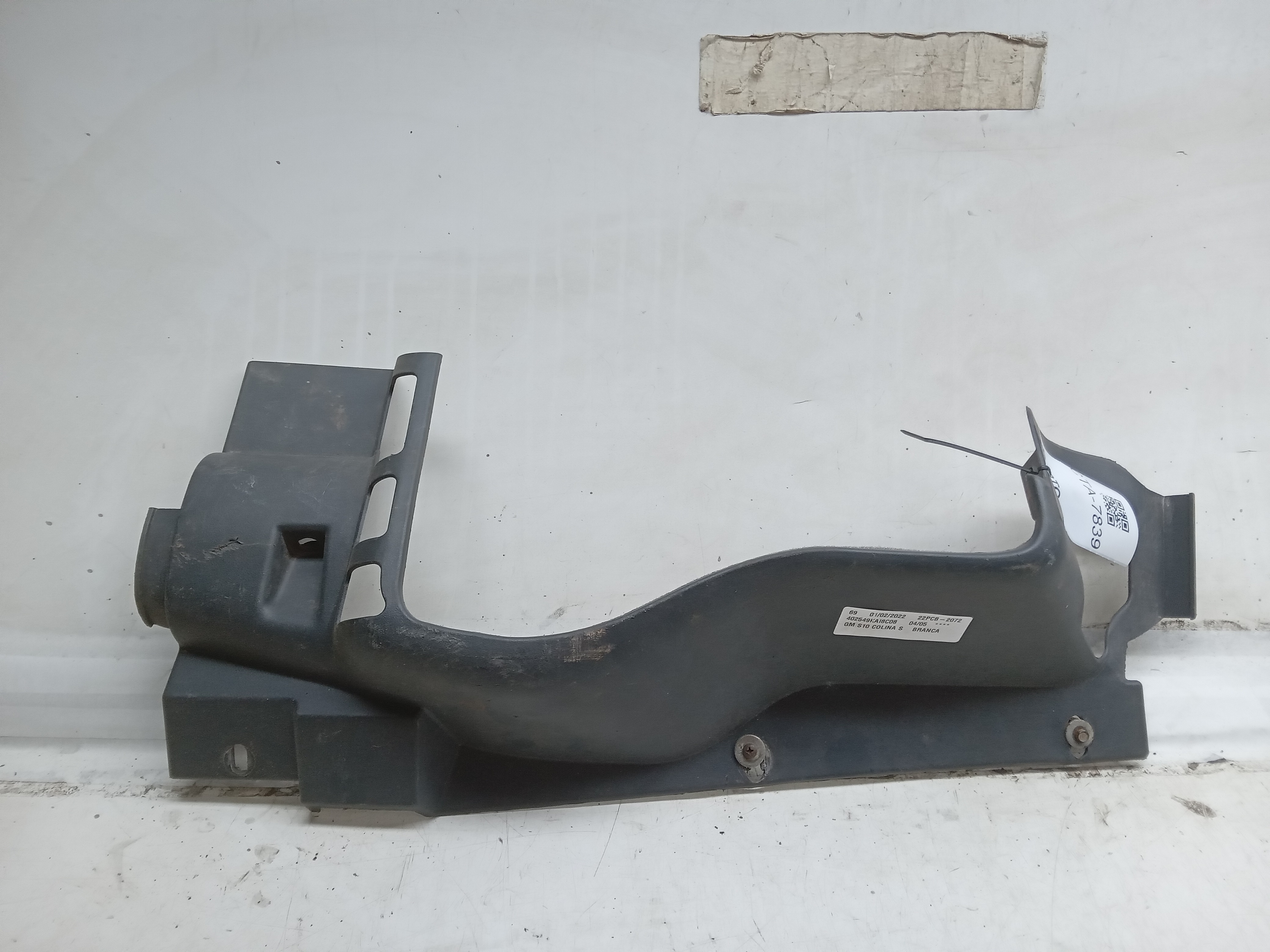 MOLDURA ACABAMENTO ISOLADOR PAINEL GM S10 2004