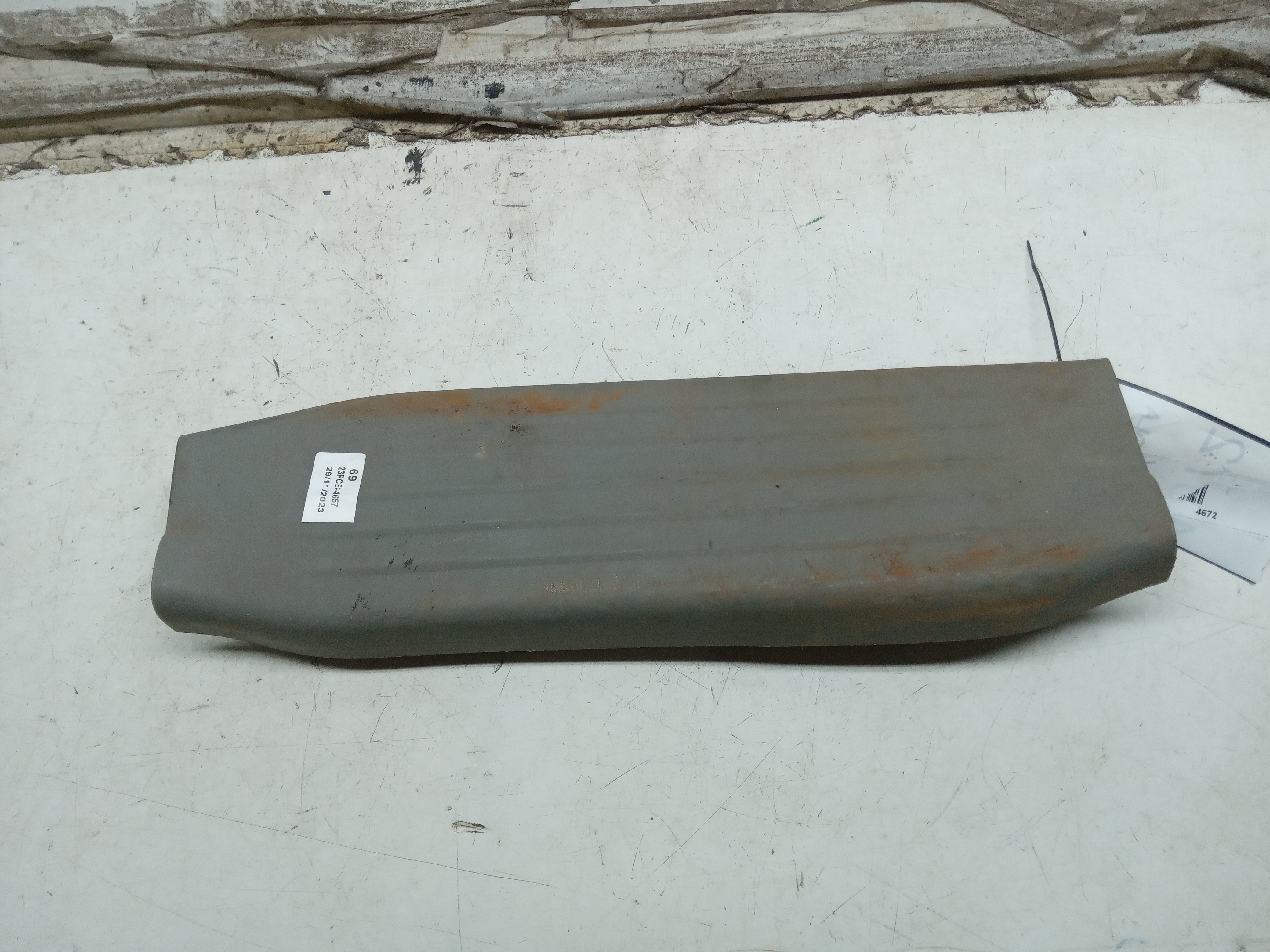 MOLDURA ACABAMENTO SOLEIRA LD TOYOTA HILUX 2010 1