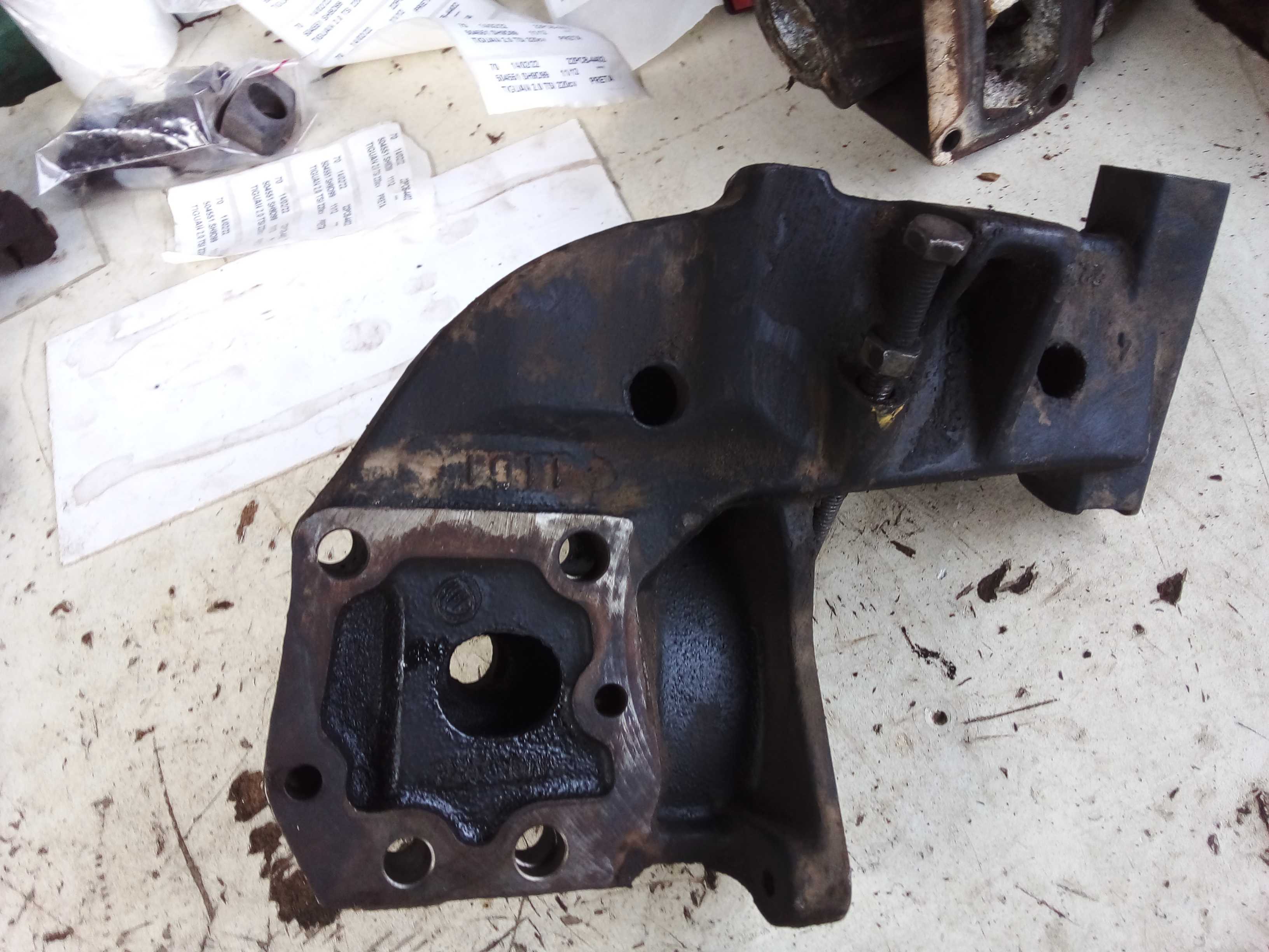 SUPORTE MOTOR LADO DIREITO PALIO 1.6 16 VÁLVULAS 2001 2