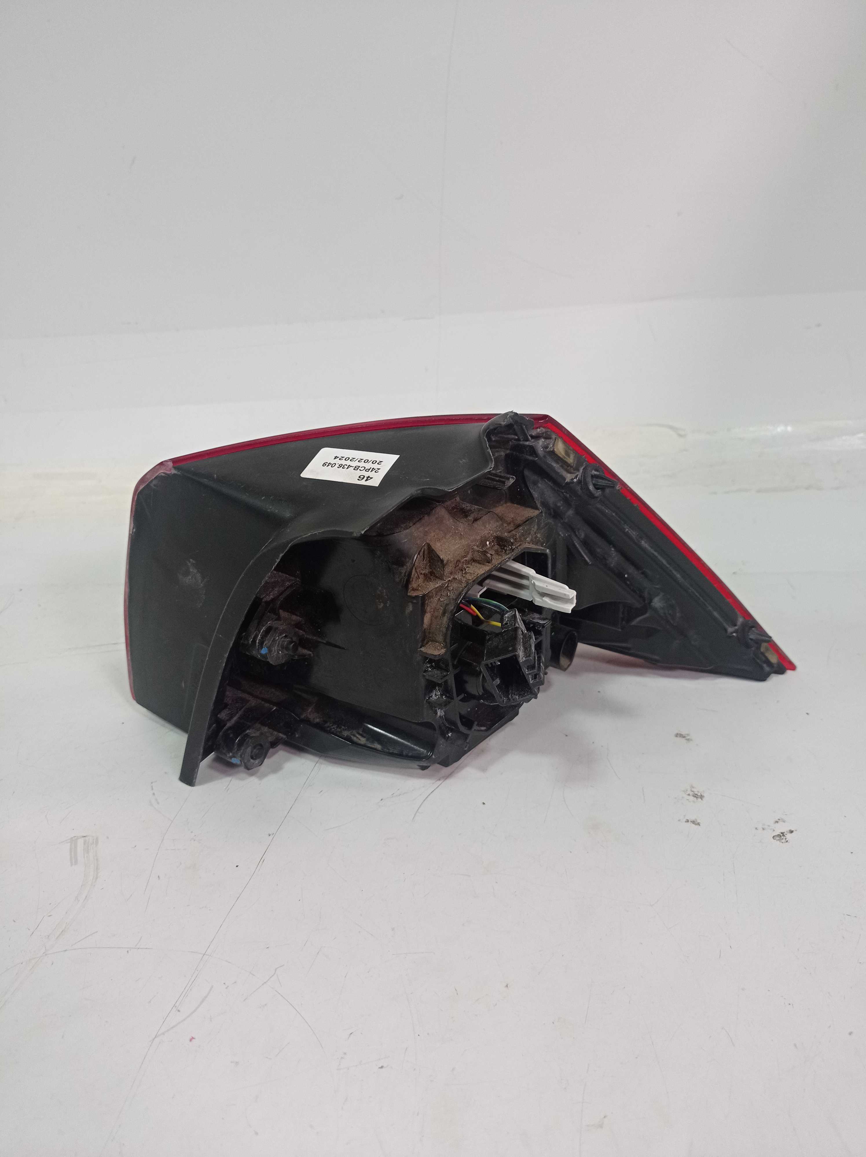 LANTERNA TRASEIRA ESQUERDA VW GOLF TSI 2013 2019 RECUPERADA 2