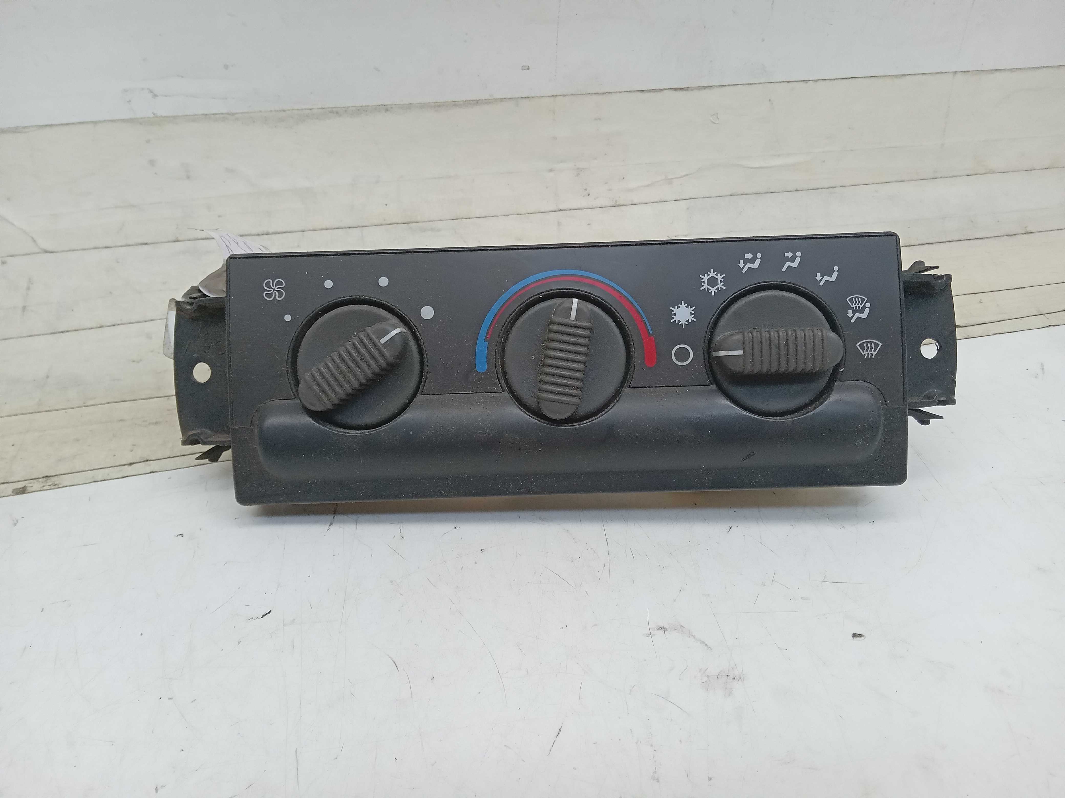 MOLDURA COMANDO AR GM S10 EXECUTIVE 2010 1