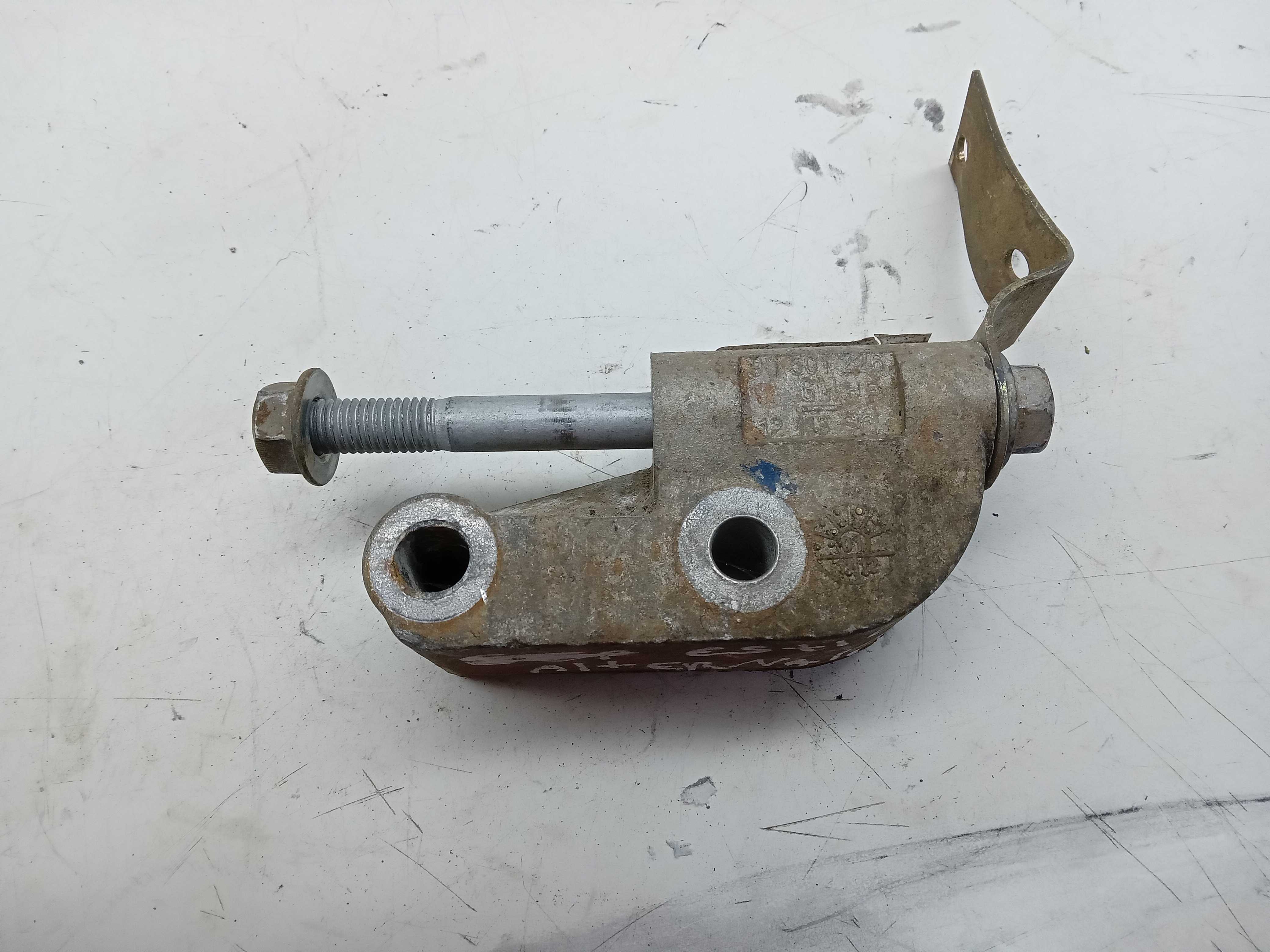 SUPORTE ALTERNADOR GM CORSA 1998