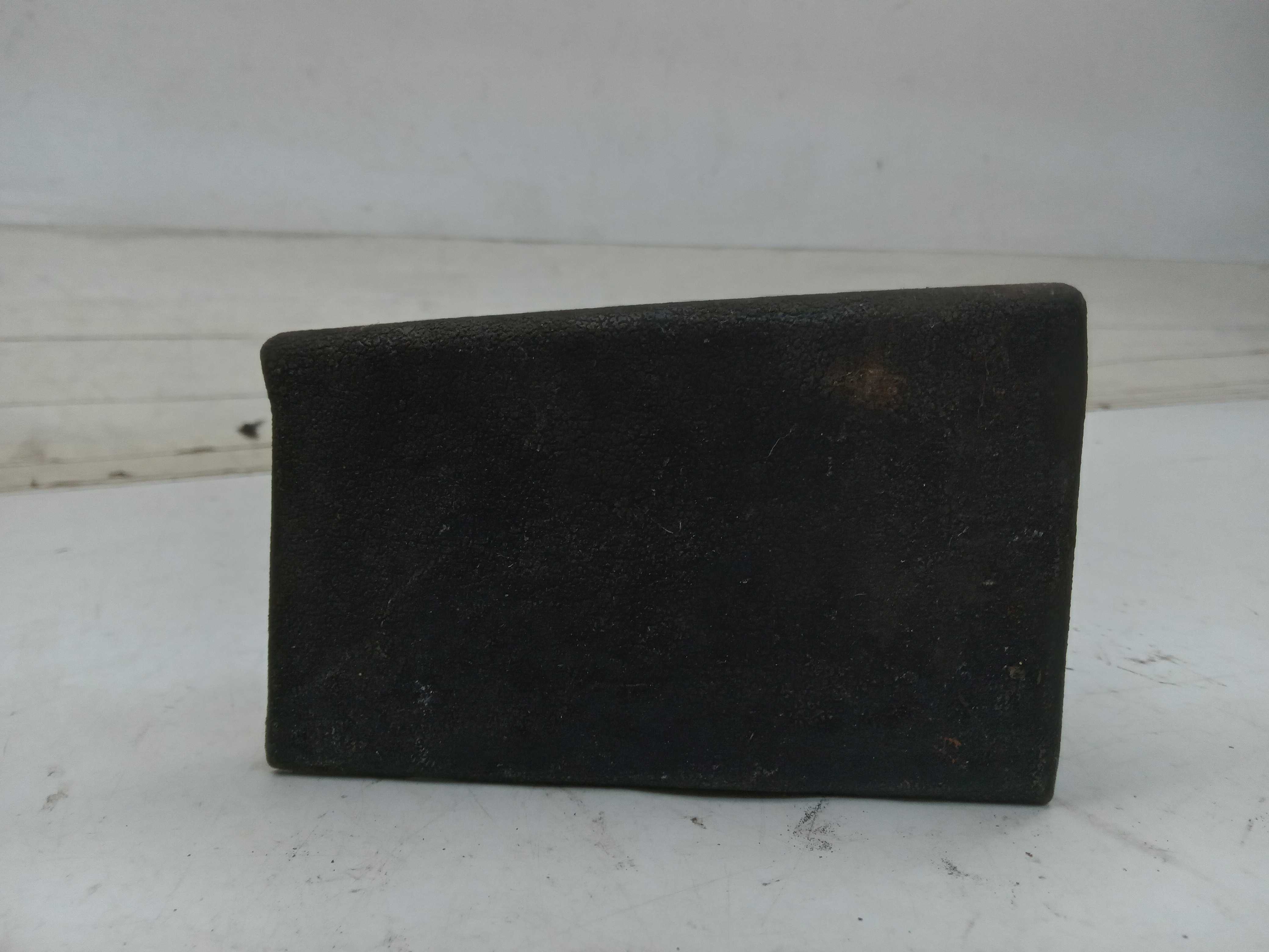 CINZEIRO PORTA TRASEIRA LE  GM OMEGA 1997 2