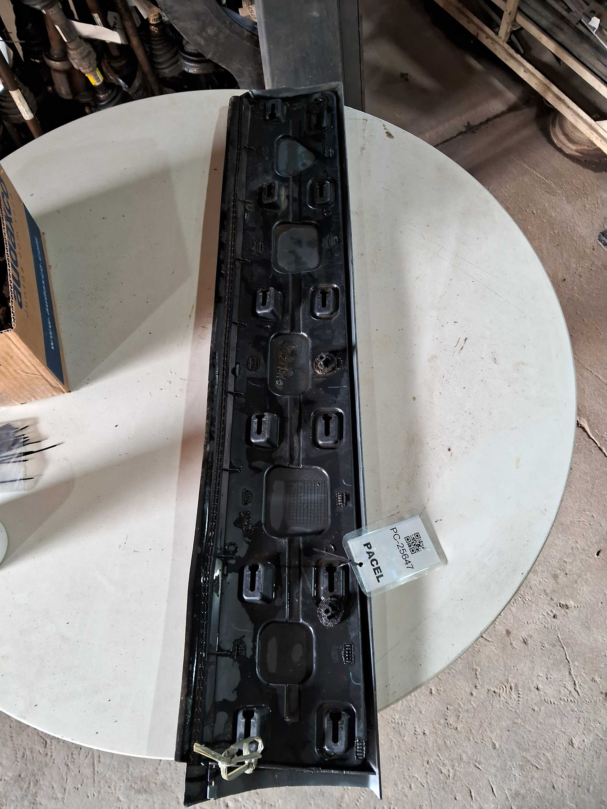 Moldura friso porta Land Rover Evoque dianteiro direito 2018 2