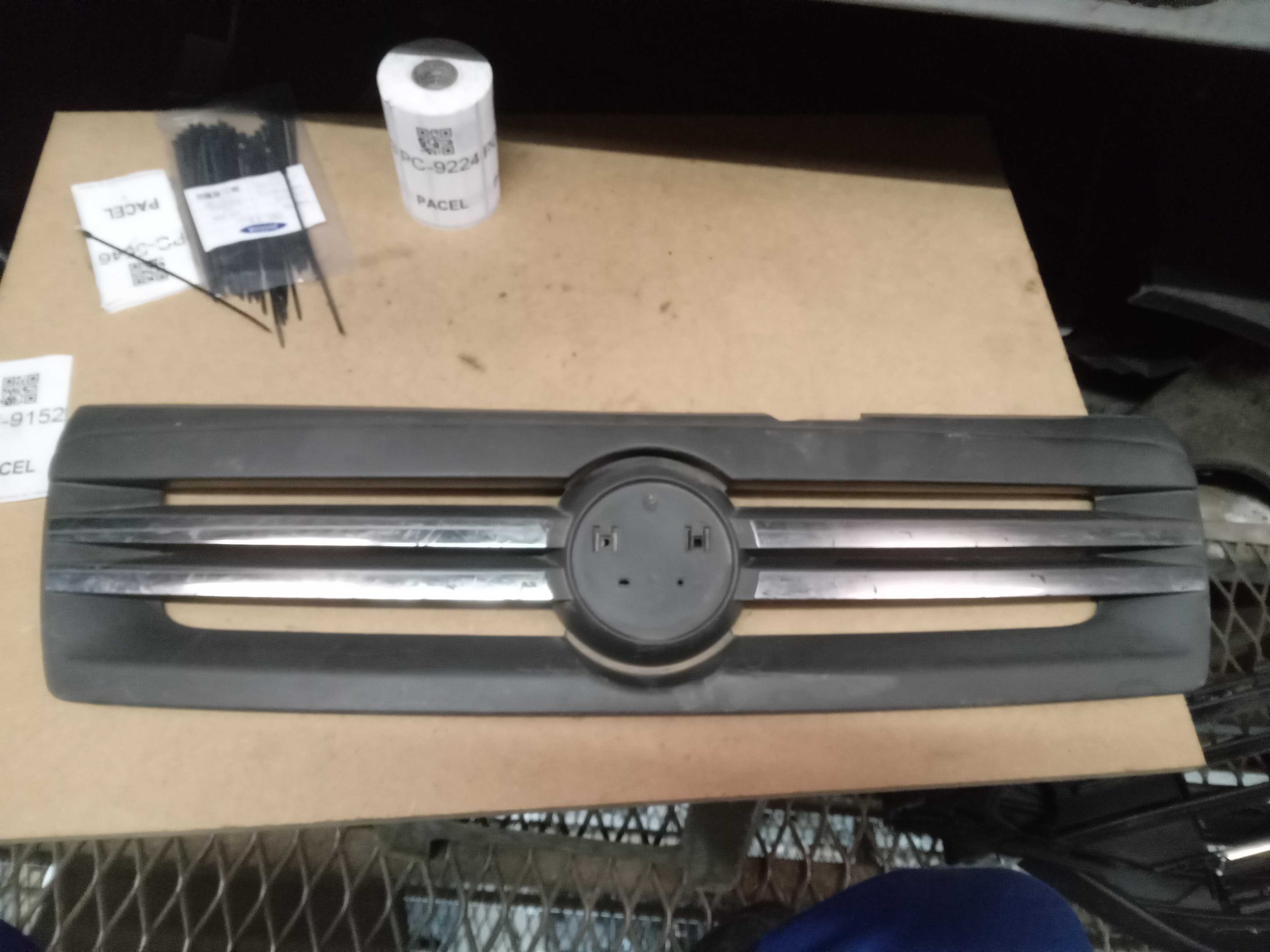 GRADE FRONTAL FIAT UNO FIRE 2006 A 2012 1