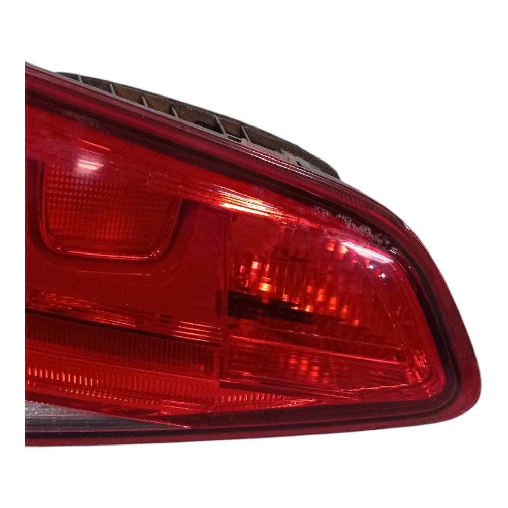 Lanterna Esquerda Tampa Traseira Vw Golf 2014 A 2017  Esquerdo/motorista 3