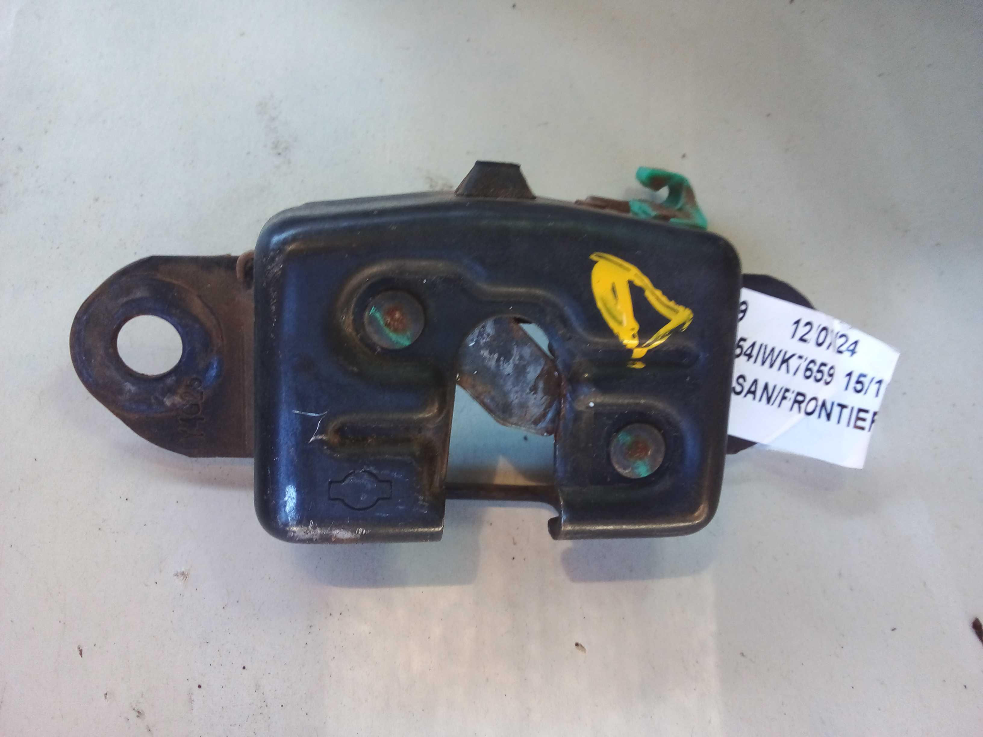 FECHADURA TAMPA TRASEIRA DIREITO FRONTIER 2015 2