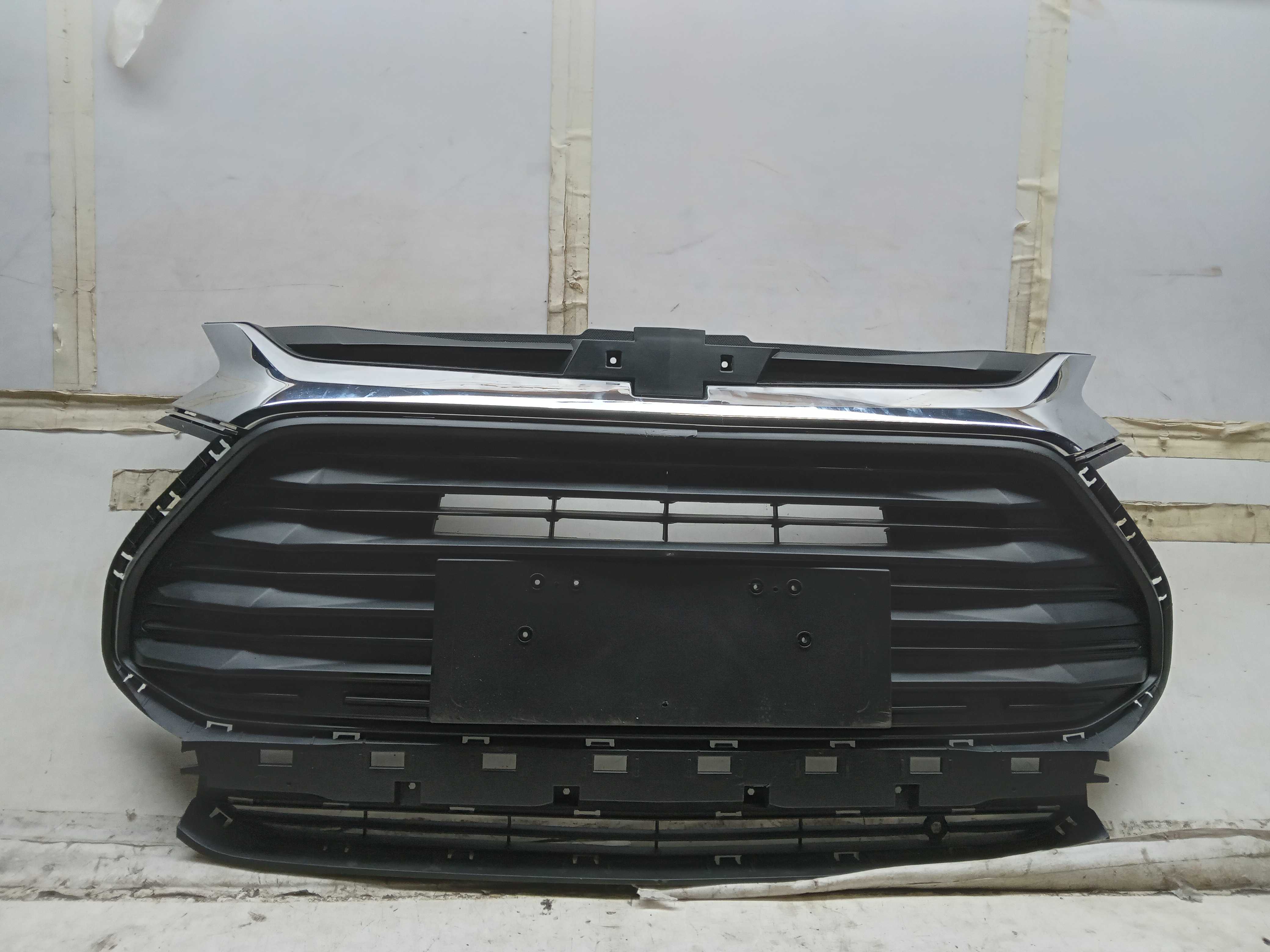 GRADE DIANTEIRA GM TRACKER 2021 2
