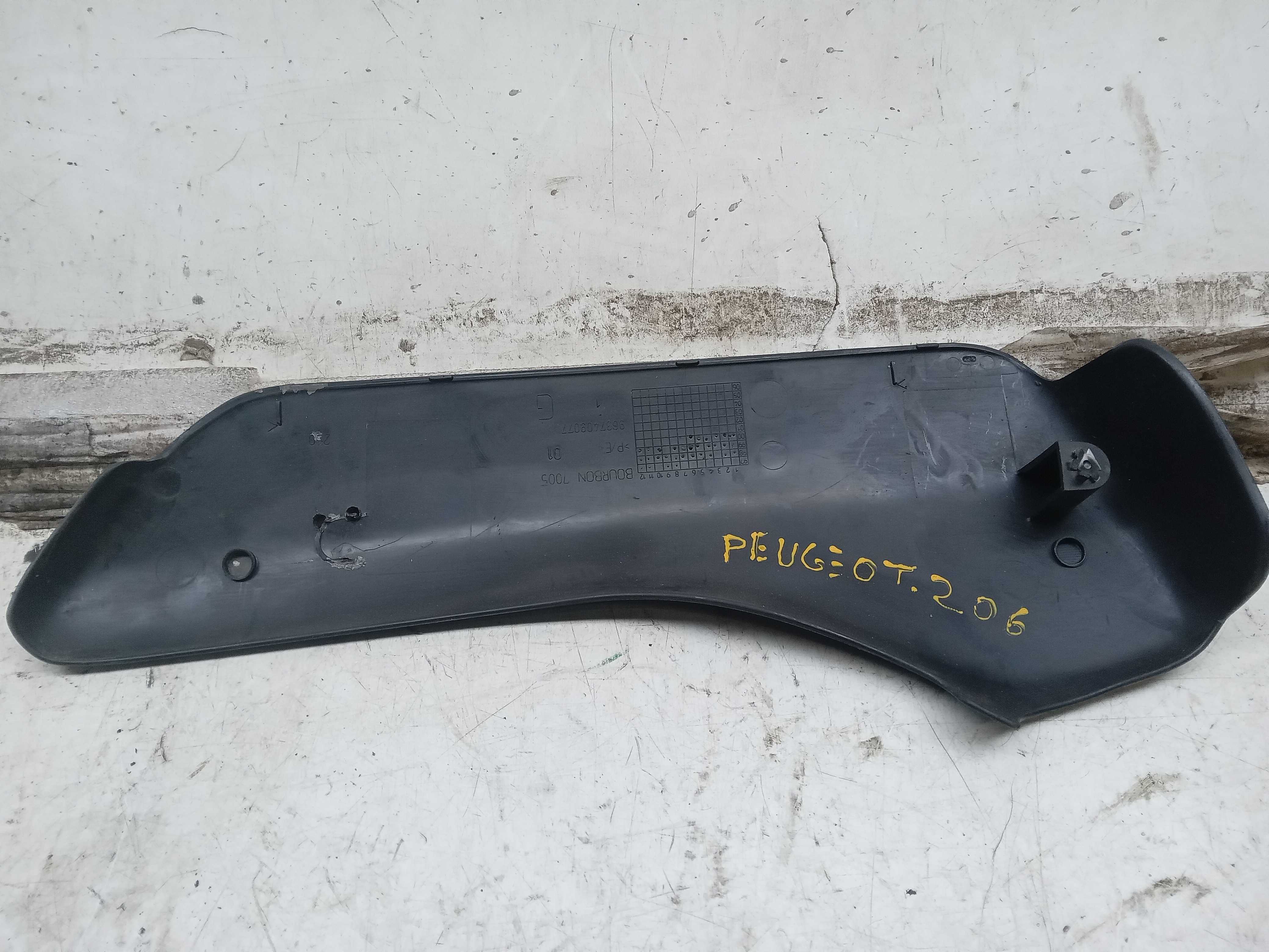 ACABAMENTO MOLDURA INFERIOR ASSENTO LE PEUGEOT 206 1