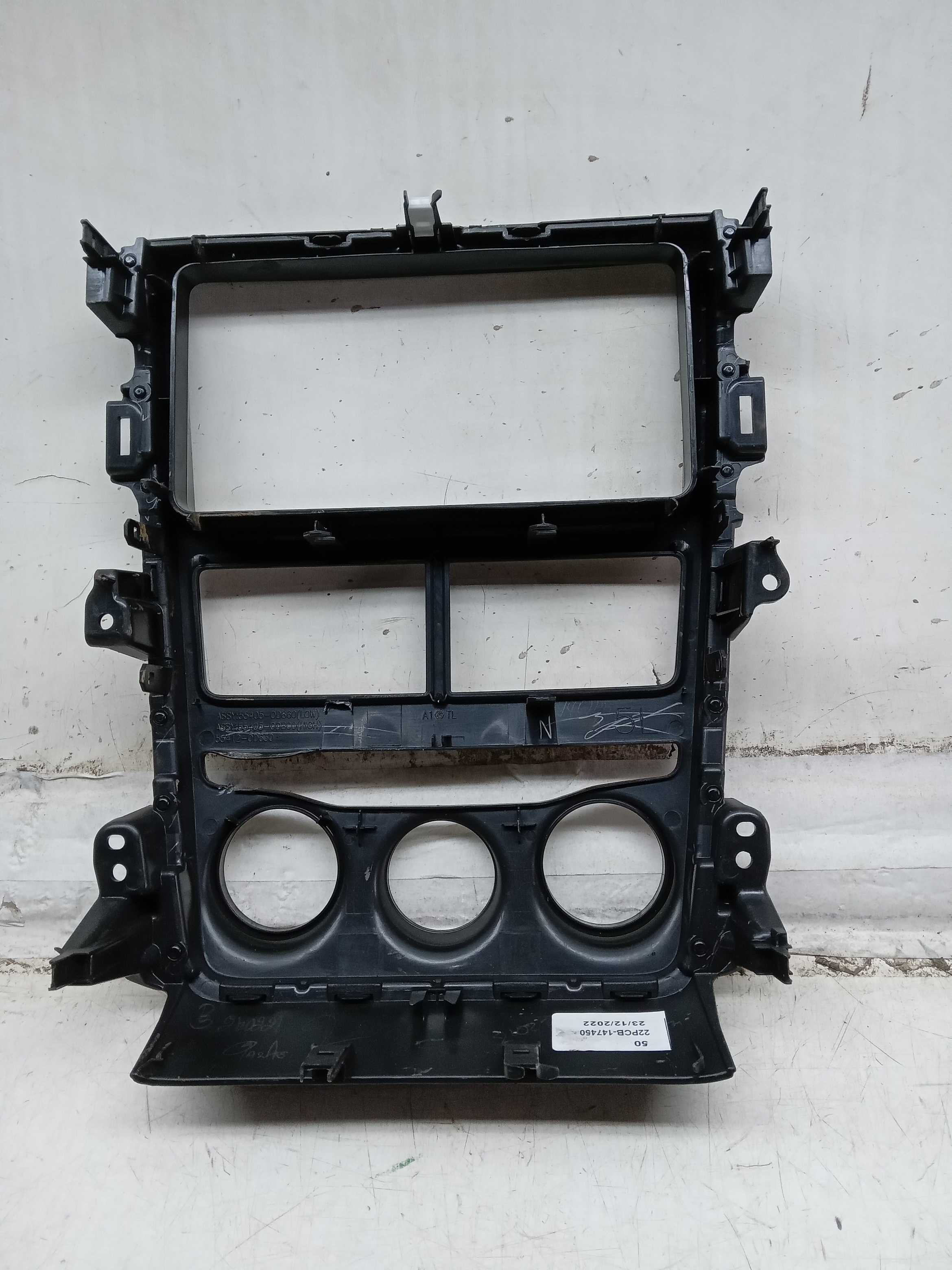 MOLDURA COMANDO AR MULTIMIDIA TOYOTA YARIS 2022 2