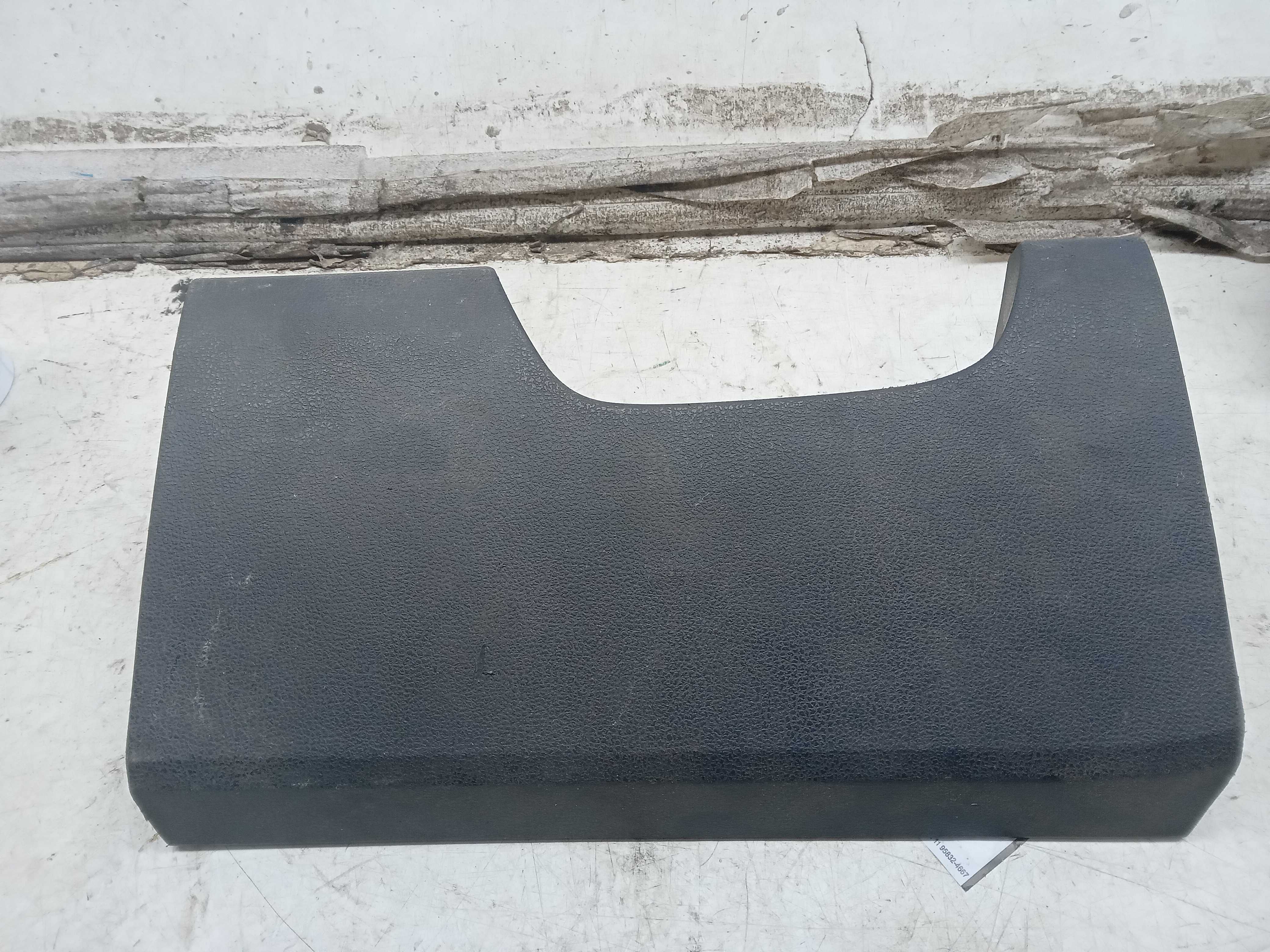 MOLDURA ACABAMENTO PAINEL NISSAN MARCH 2011