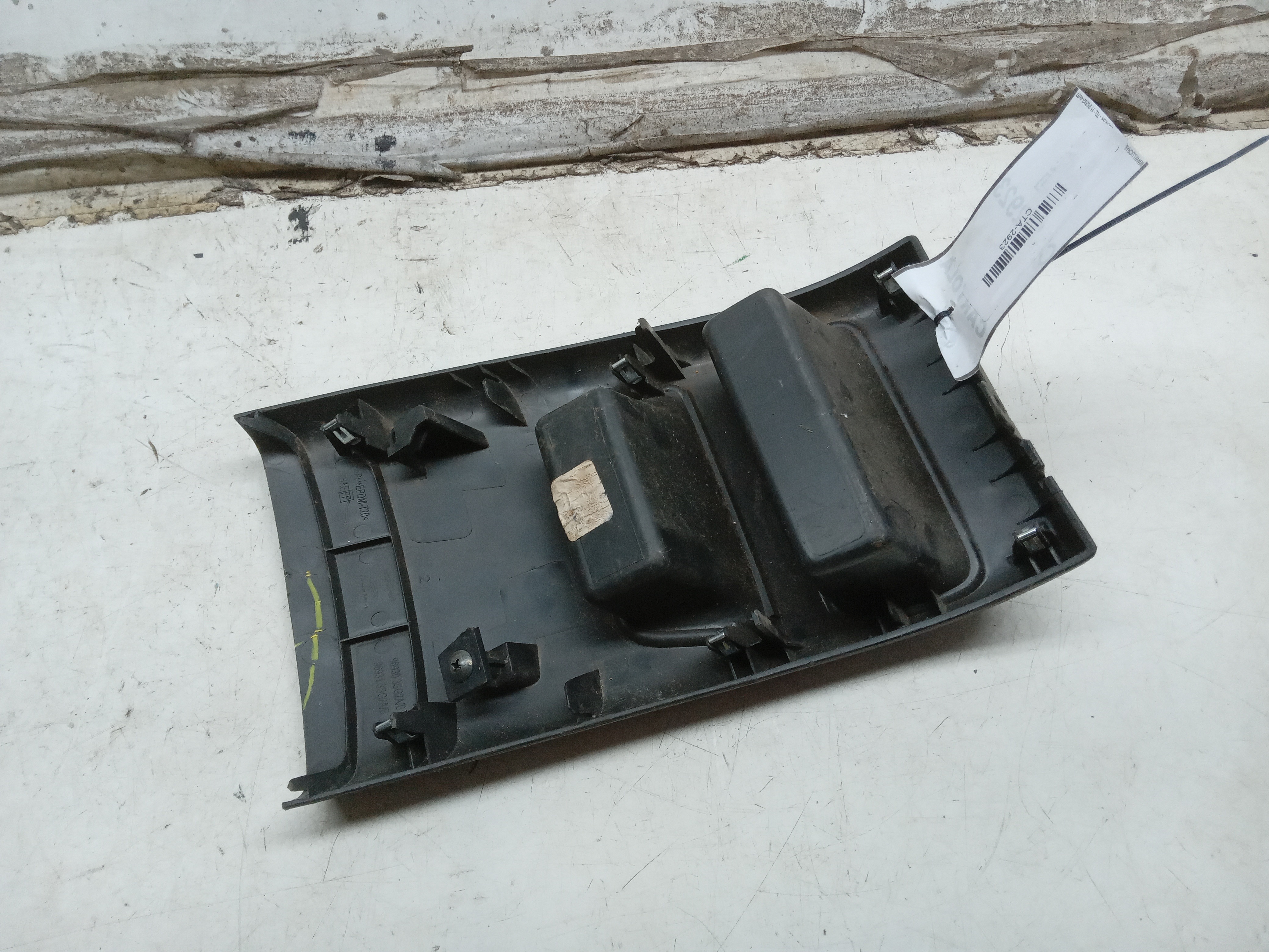 MOLDURA ACABAMENTO TRAS CONSOLE NISSAN SENTRA 2014 2