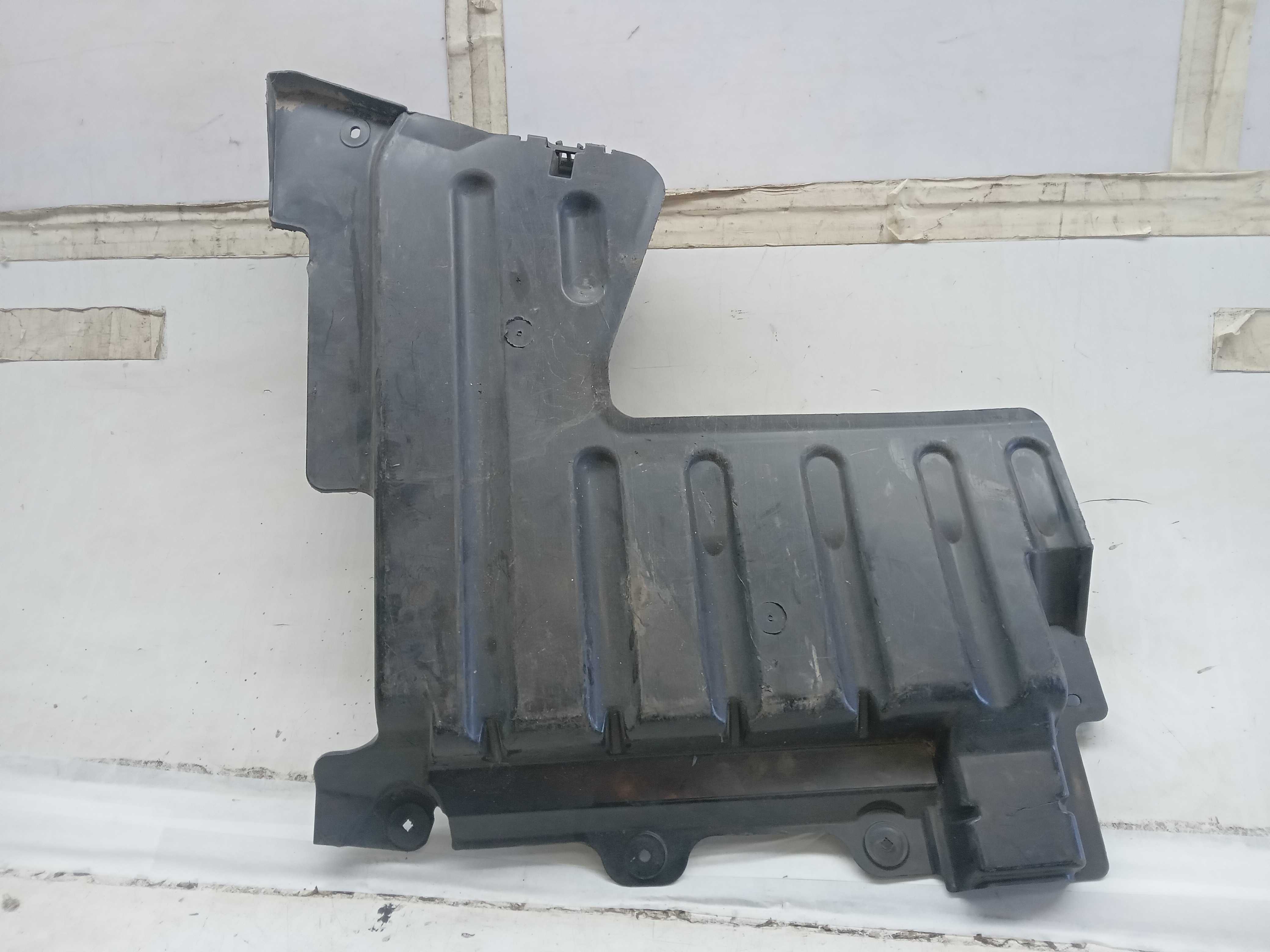 PROTEÇÃO TANQUE PEUGEOT 208 2017 1