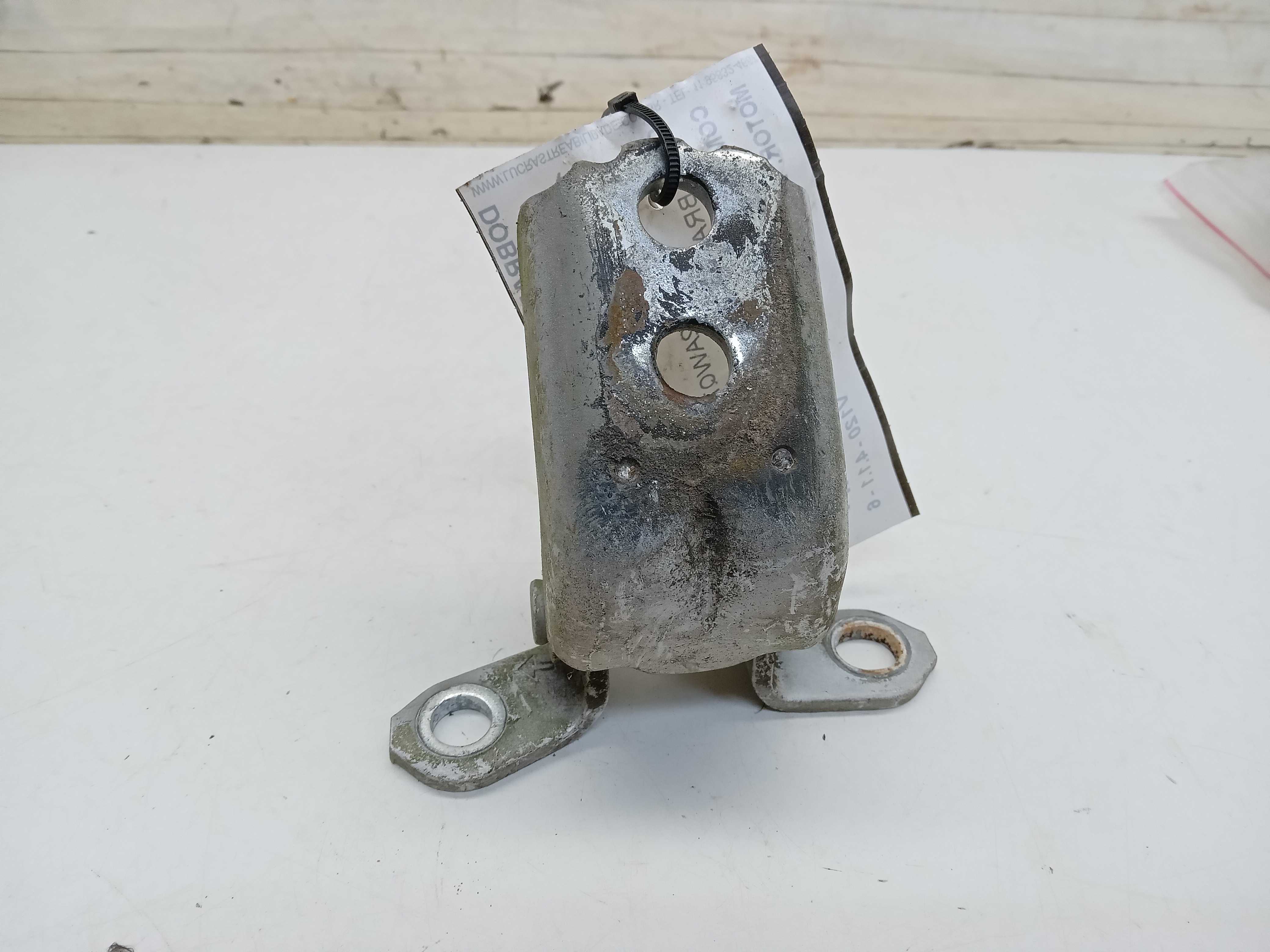 DOBRADIÇA SUPERIOR PORTA DIANTEIRA LD NISSAN SENTRA 201 1