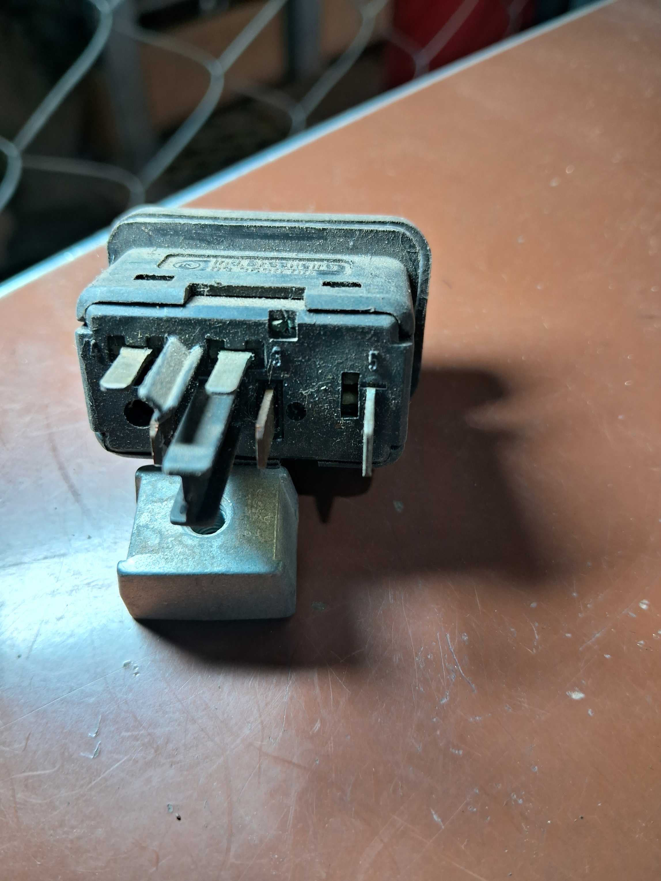 Botão do farol de milha Volkswagen logus/pointer 4