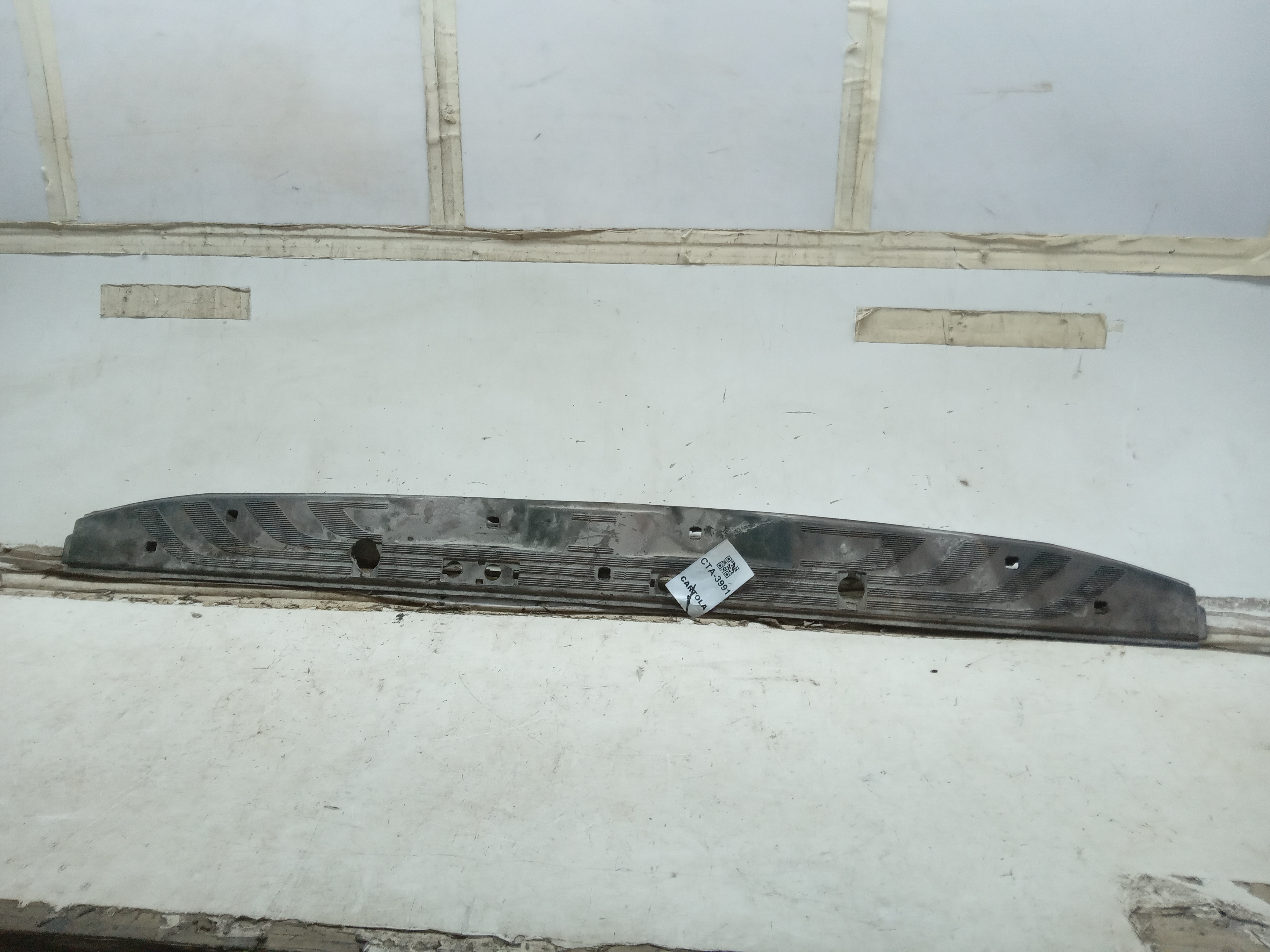 PISANTE SOLEIRA TRASEIRA MERCEDES BENZ SPRINTER 2018 1