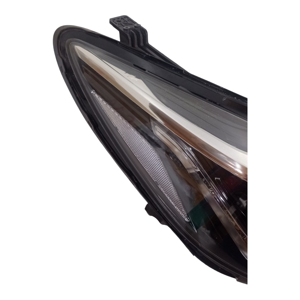 Farol Direito Gm Cruze 2017 A 2022 Com Detalhe  Direito/passageiro 2